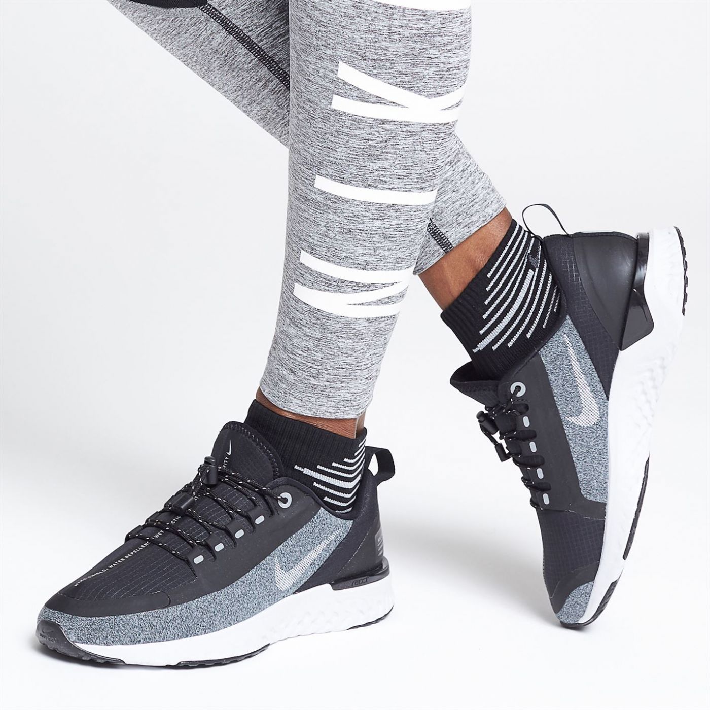 nike odyssey shield ladies running shoes