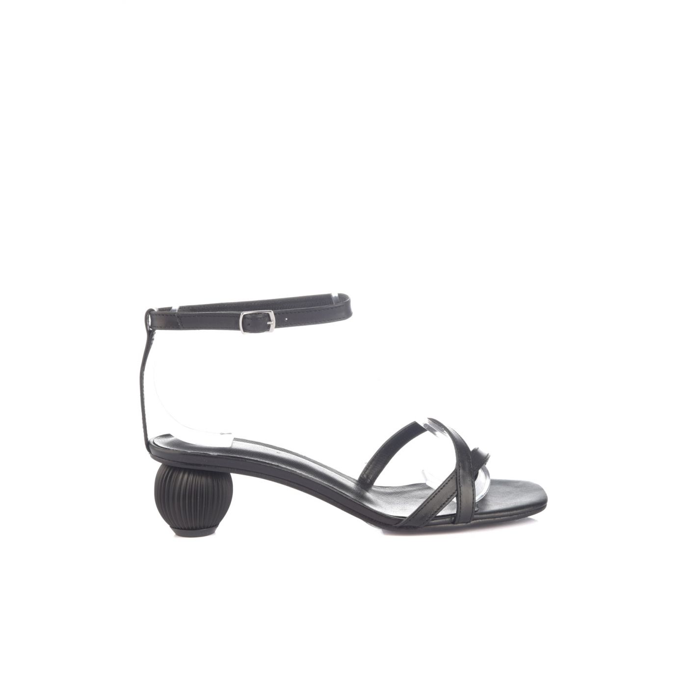 Trendyol Genuine Leather Black Blunt Nose Detailed Women's Classic Heels