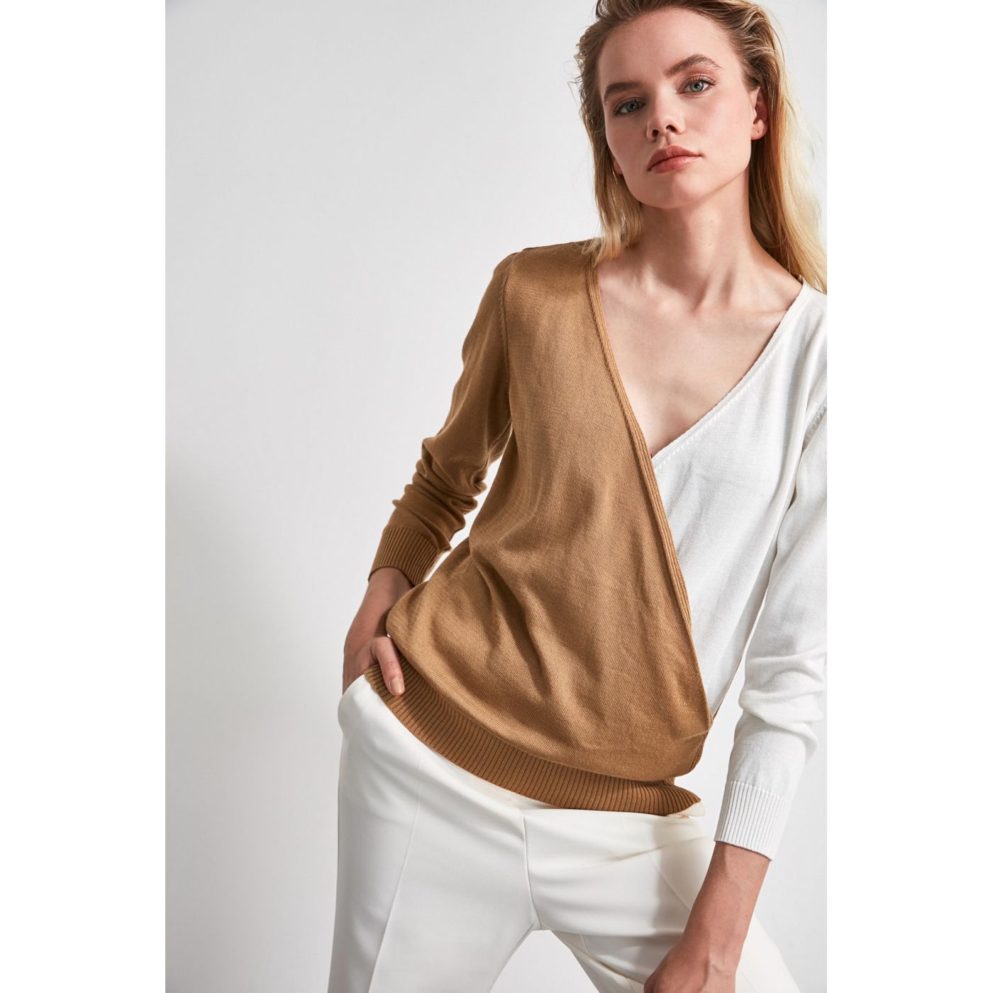 Trendyol Camel Color Block CruiseR Knit Sweater