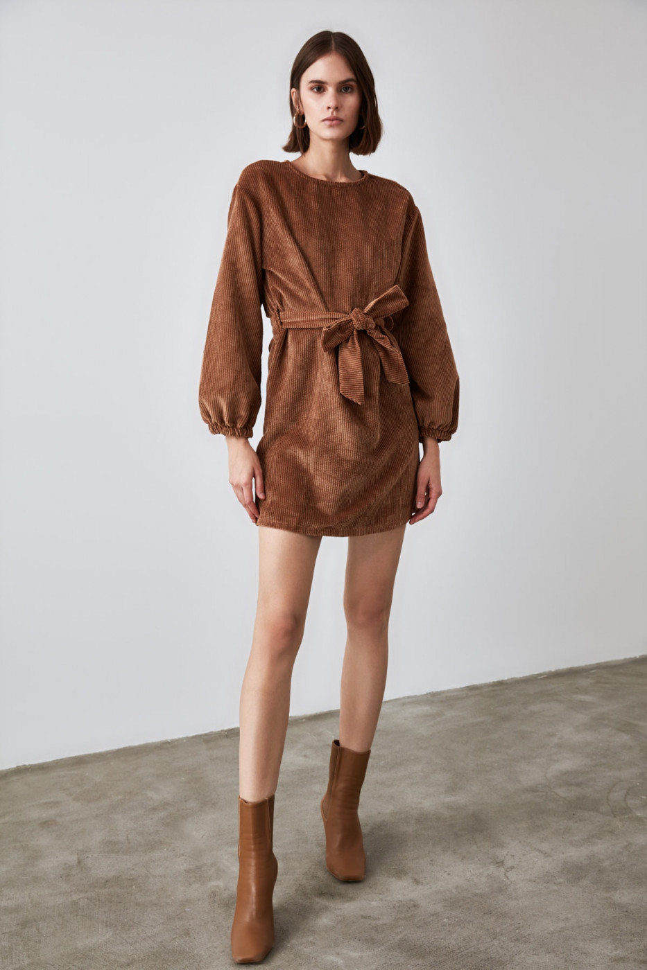 Trendyol Brown BeltEd Suppository Velvet Dress