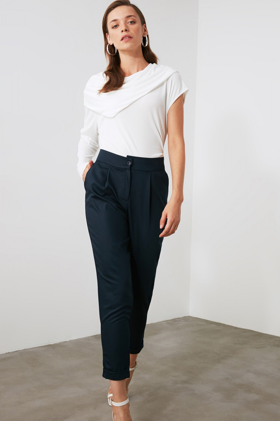 Trendyol Navy Button Detailed Trousers