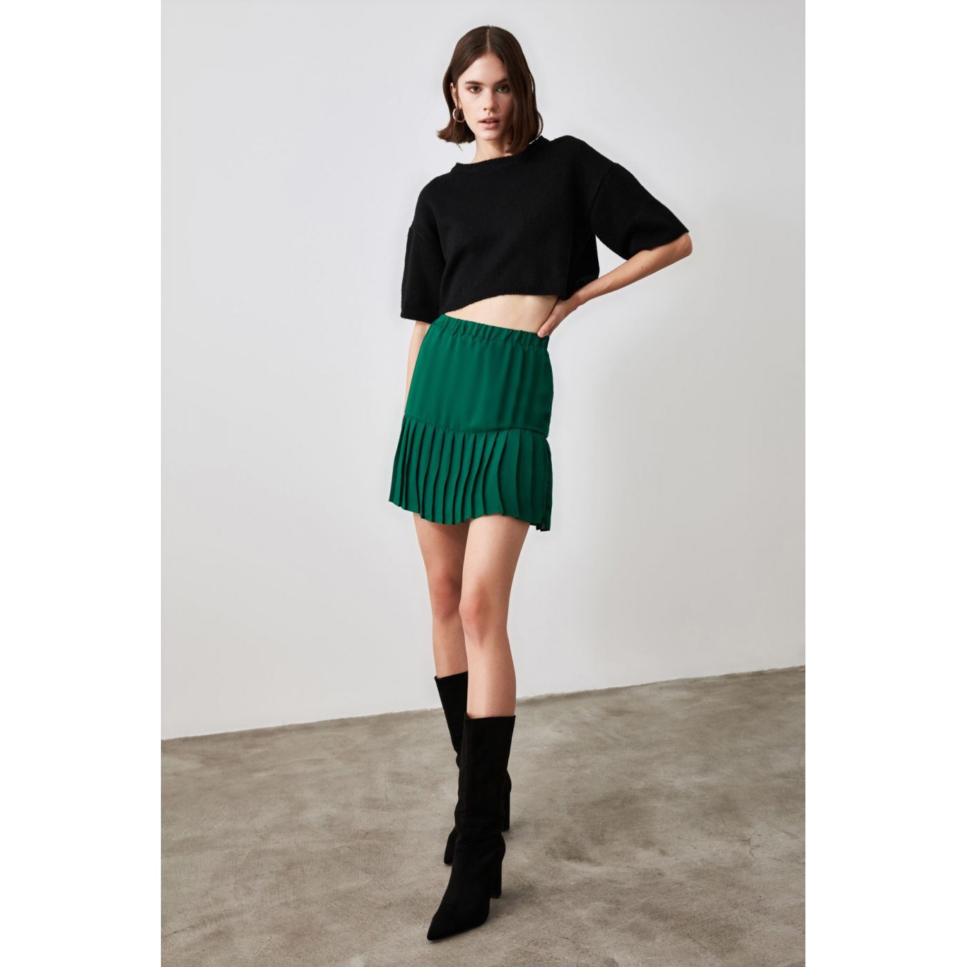 Trendyol Emerald Green Pleated Skirt