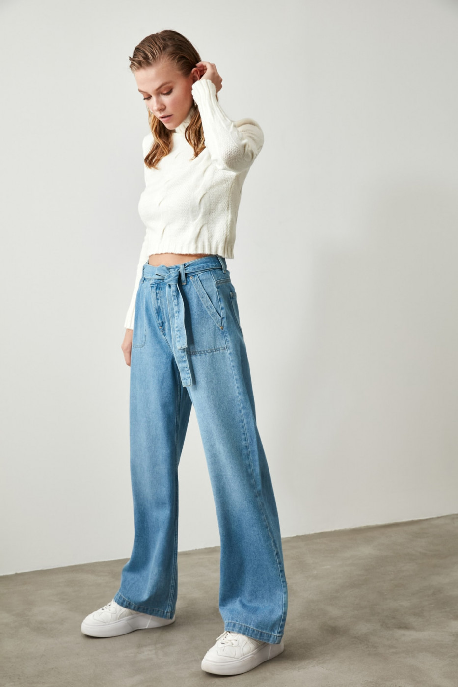 Trendyol Indigo Belted Pocket Detailed Wide Leg Jeans