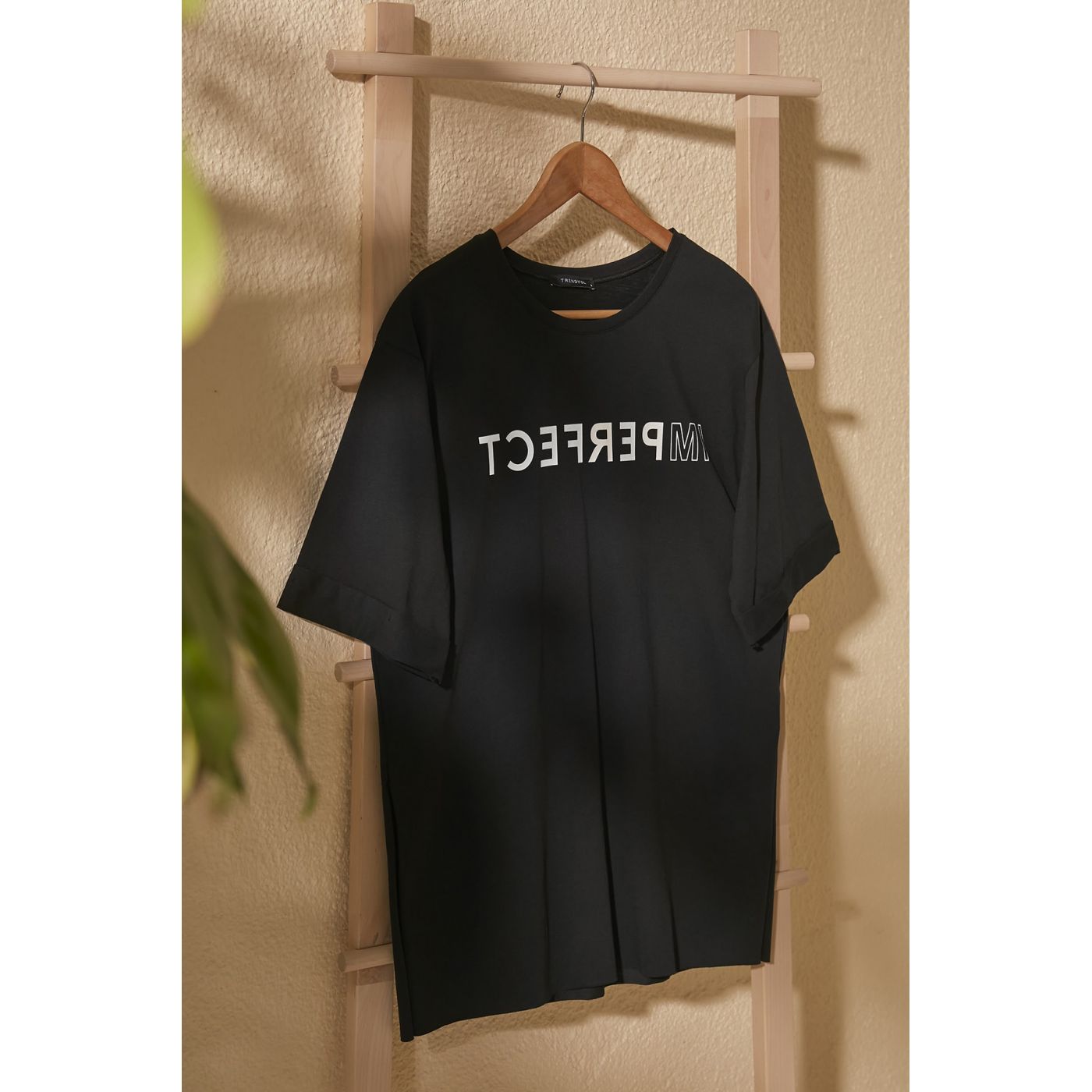 Trendyol Black Printed Asymmetric Knitted T-Shirt