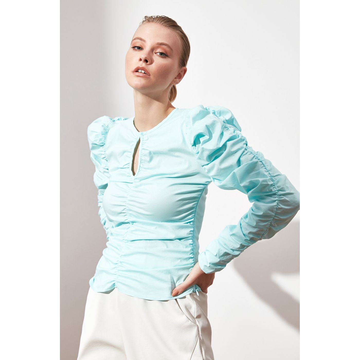 Trendyol Mint Smuze Blouse