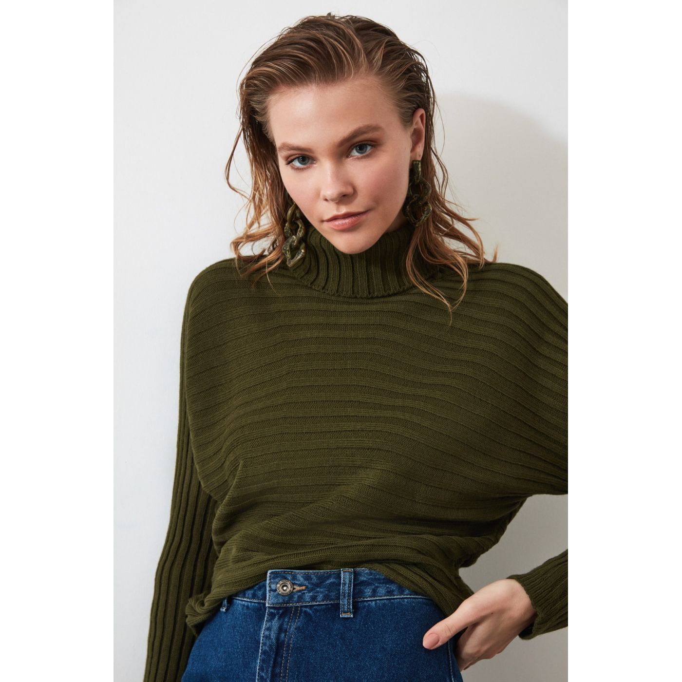 Trendyol Khaki Strait Knit Sweater