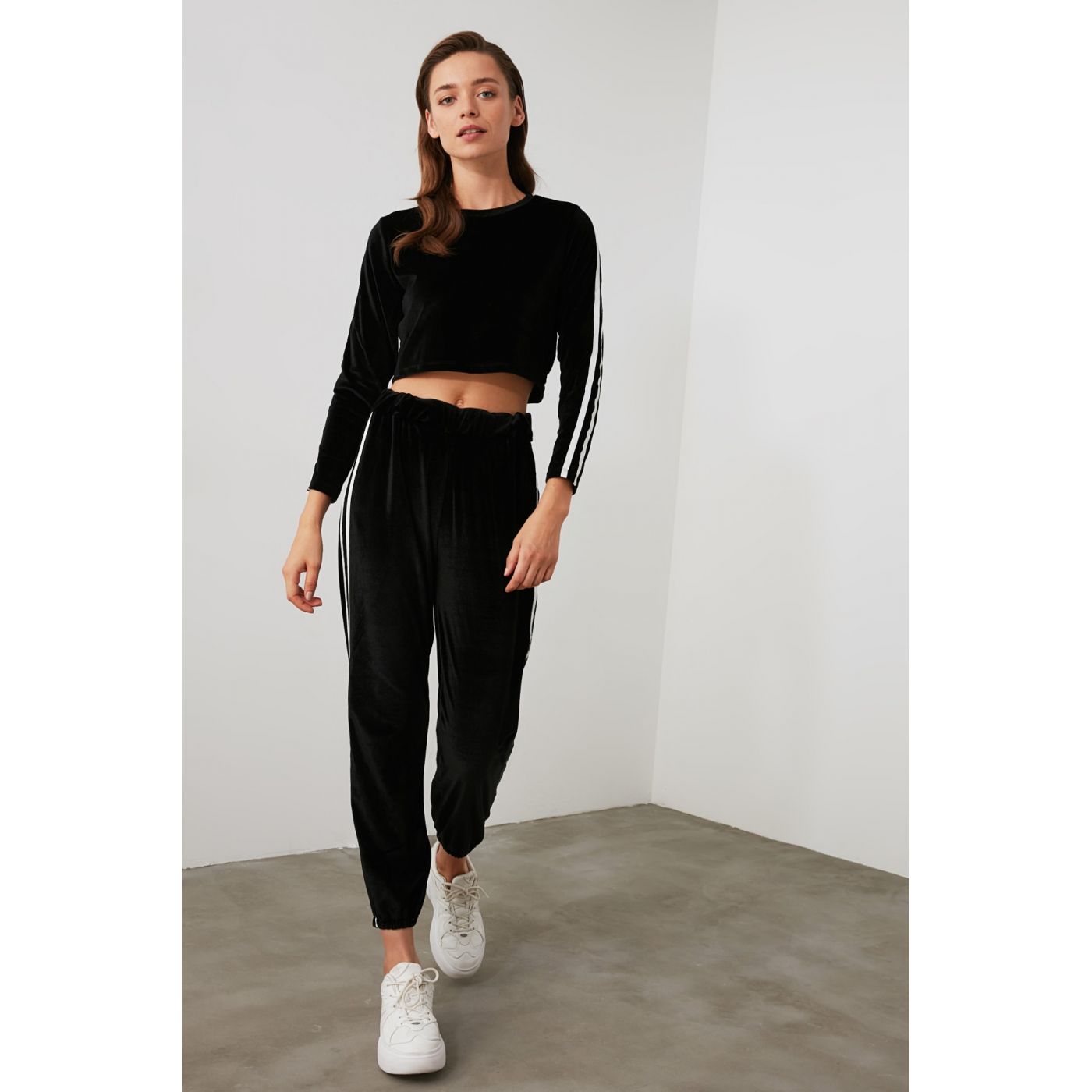 Trendyol Velvet Jogger Knitted Pants With Black Ribbon Detailing