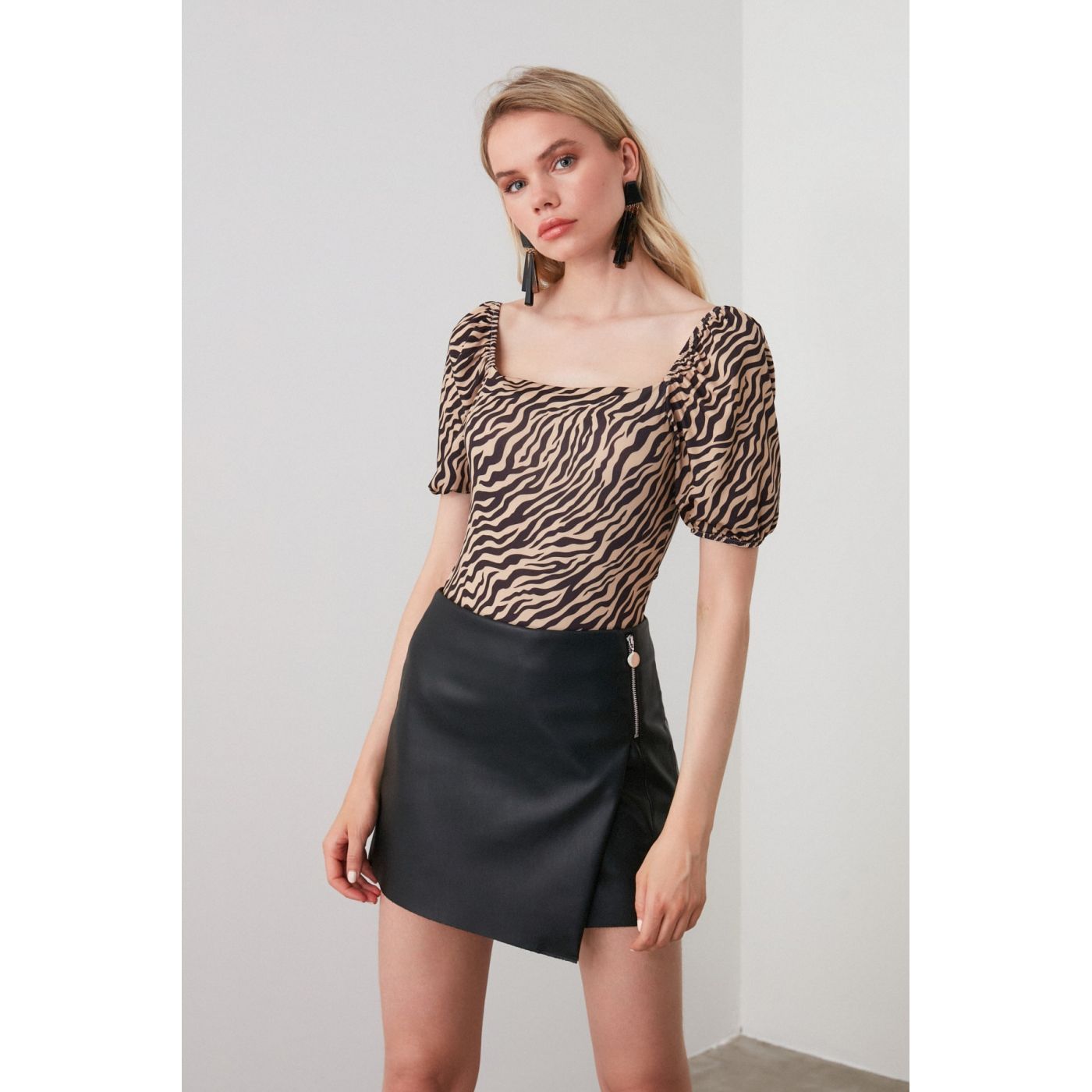 Trendyol Camel Square Neck Zebra Patterned Knitted Body