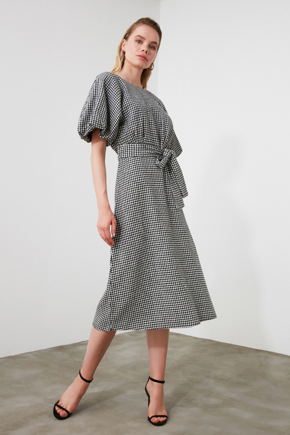 Trendyol MultiColored Beltgoose Foot Dress
