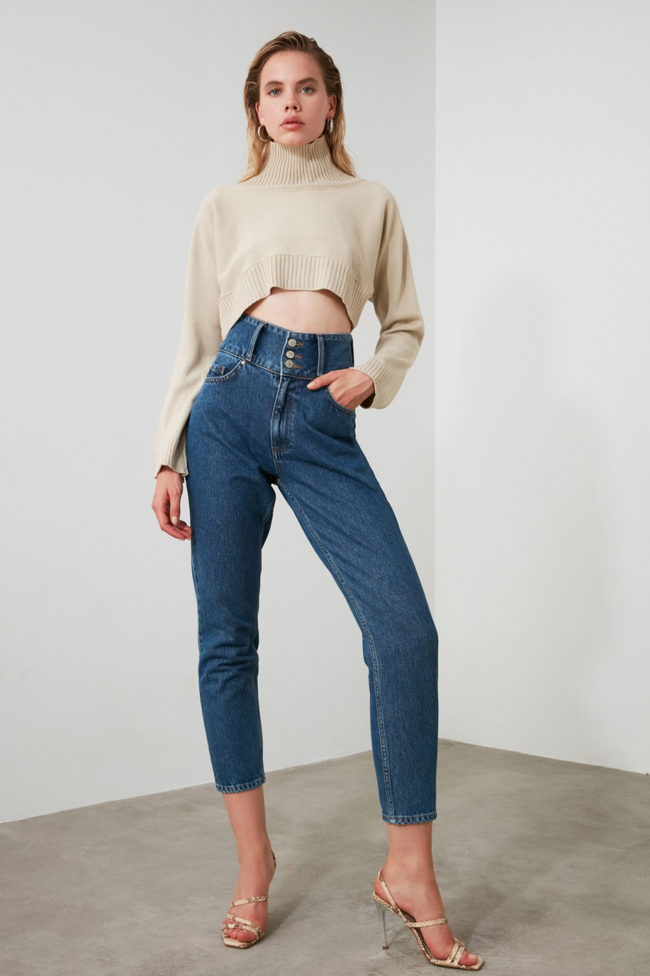 Trendyol Blue Waist Detailed Super High Waist Mom Jeans