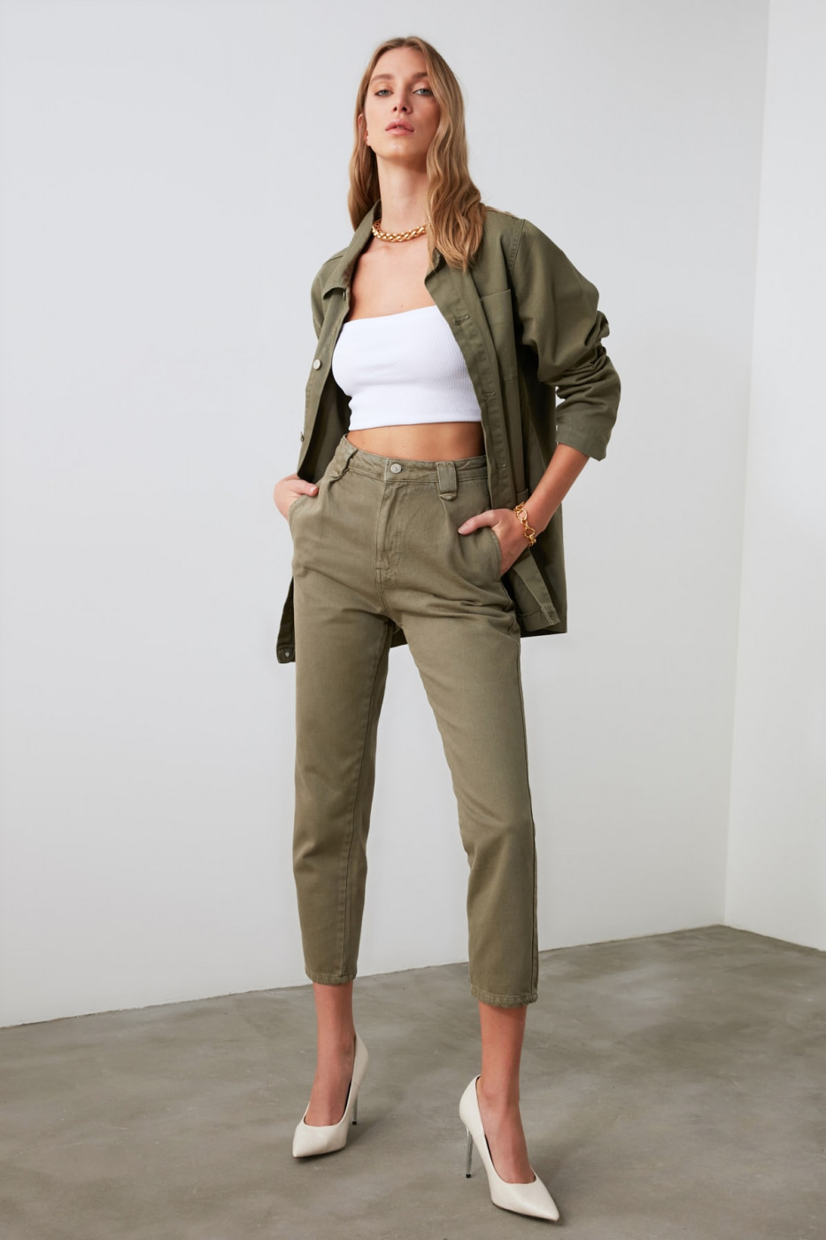 Trendyol Khali Pleated High Waist Mom Jeans