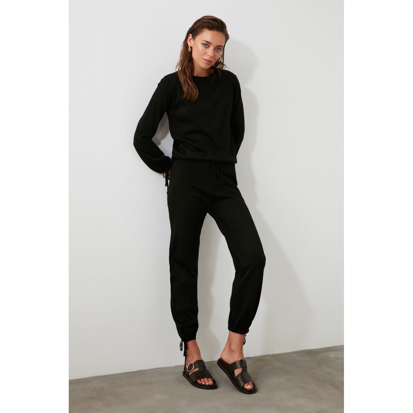 Trendyol Black Sweater Pants Tie Detailed Knitwear Bottom-Top Suit