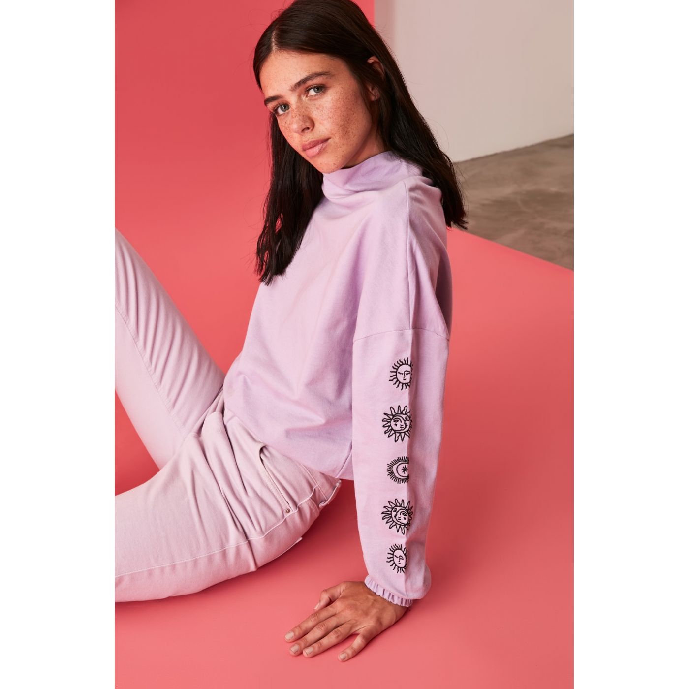 Trendyol Lila Sleeves Printed Knitted Sweatshirt