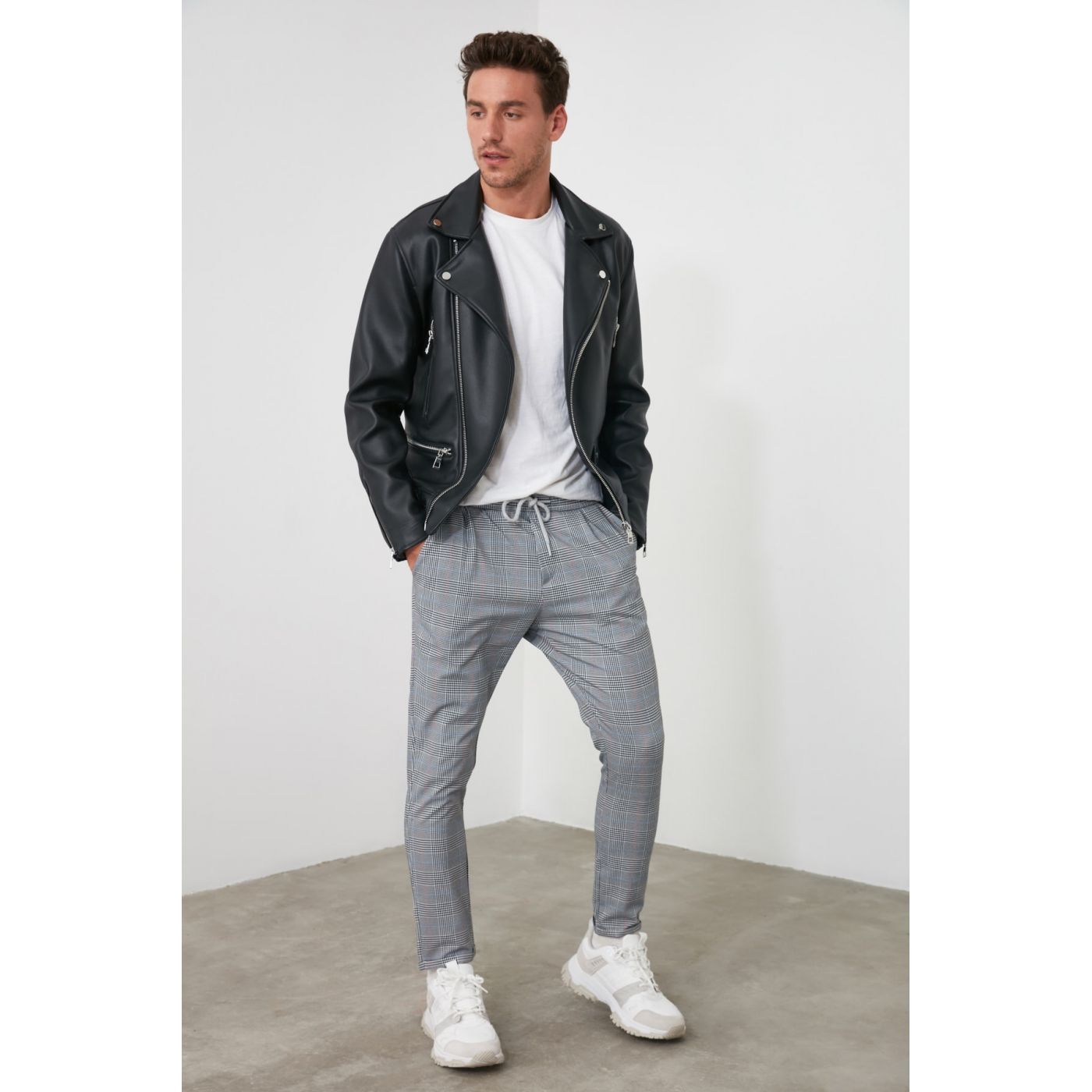 Trendyol Grey Men's Waist Elasticated Plaid Slim Fit Pants