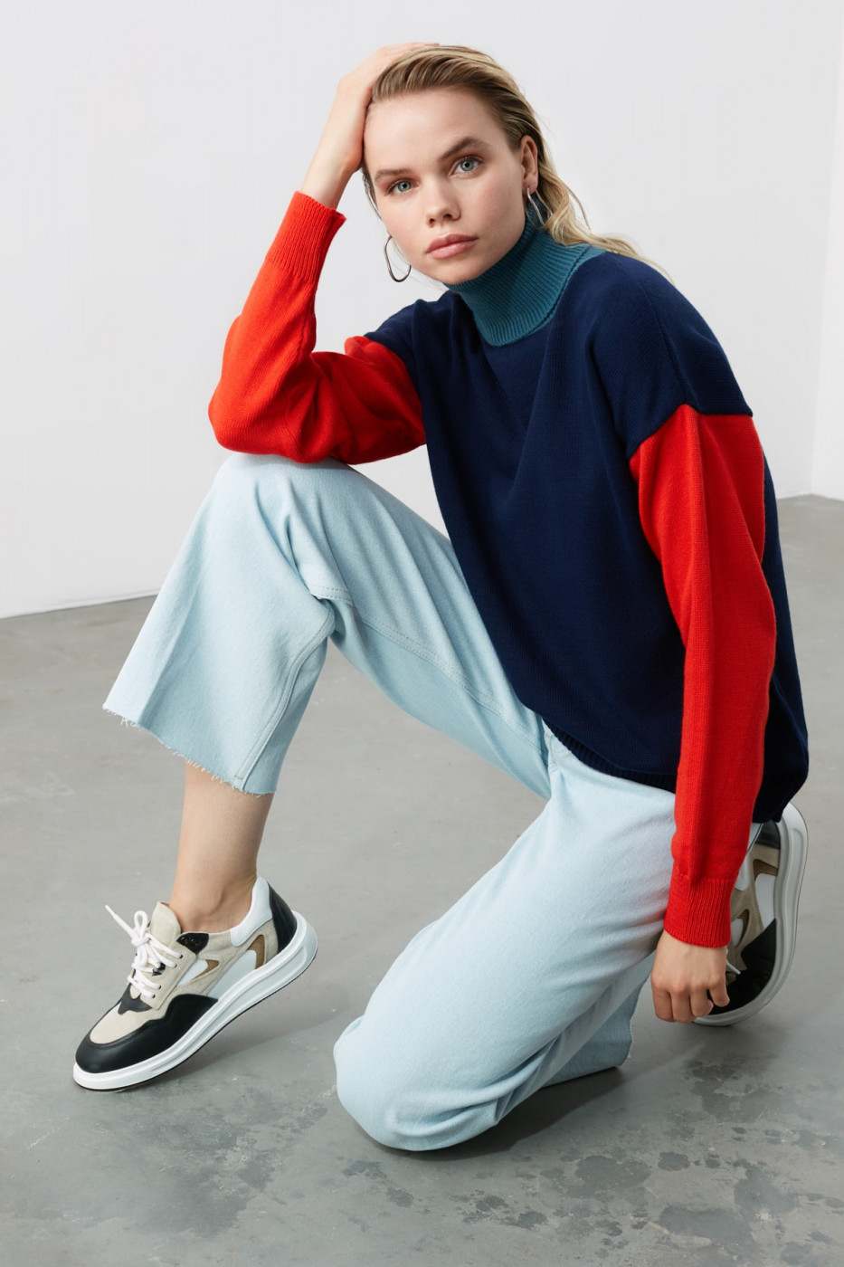 Trendyol Navy Turtleneck Color Block Knitwear Sweater