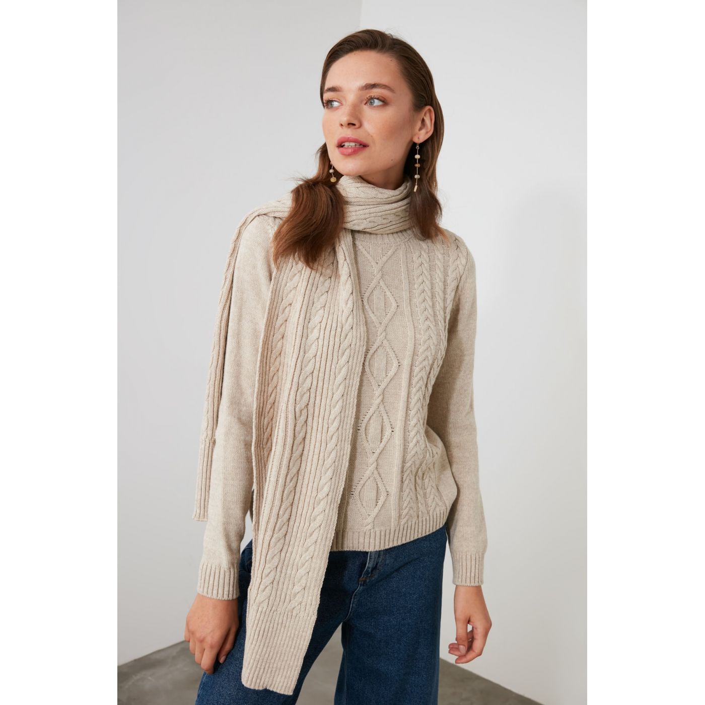 Trendyol Knitwear Sweater with Beige Scarf