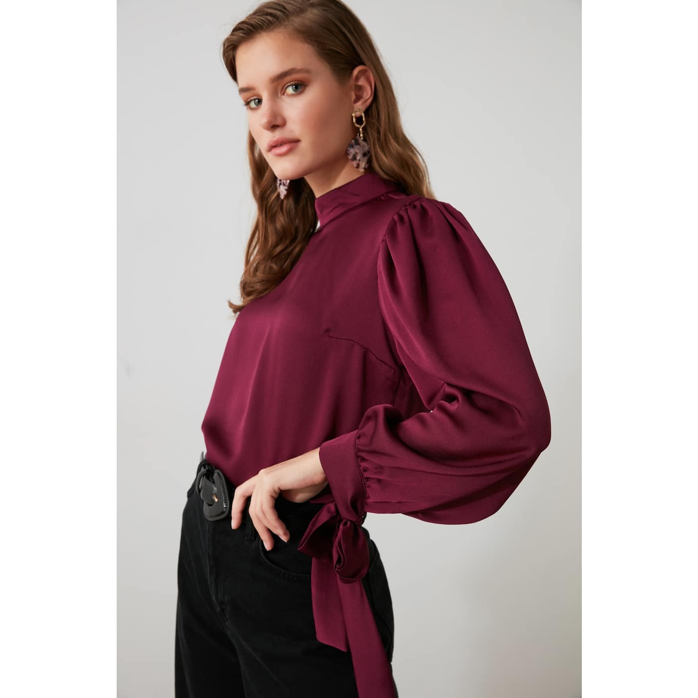 Trendyol Myrrh Binding Detailed Blouse