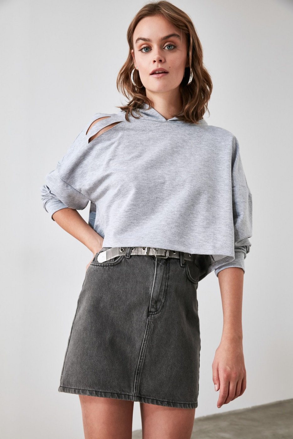 Trendyol Grey Hooded Crop Knitted Sweatshirt