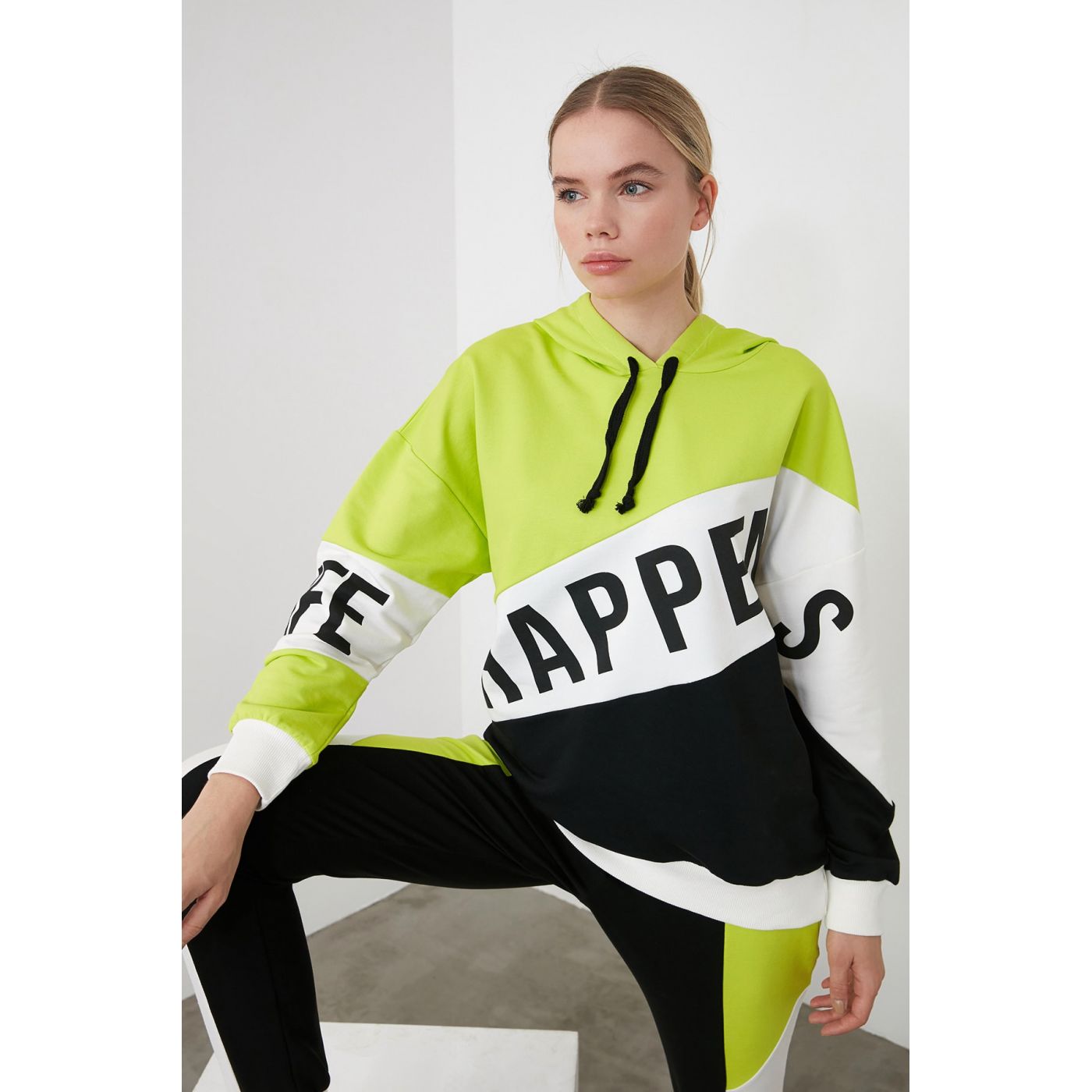 Trendyol Green Block Printed Sports Sweatshirt