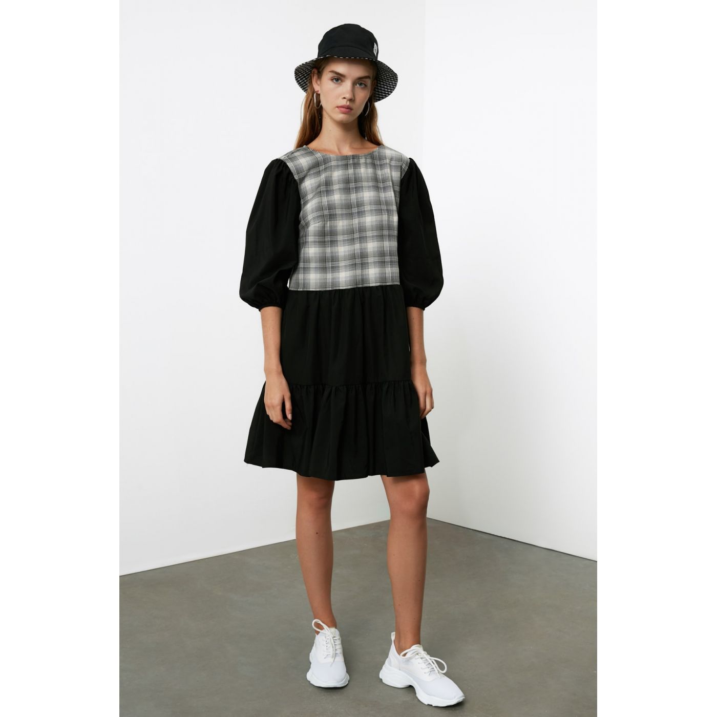 Trendyol Black Plaid Detailing Dress