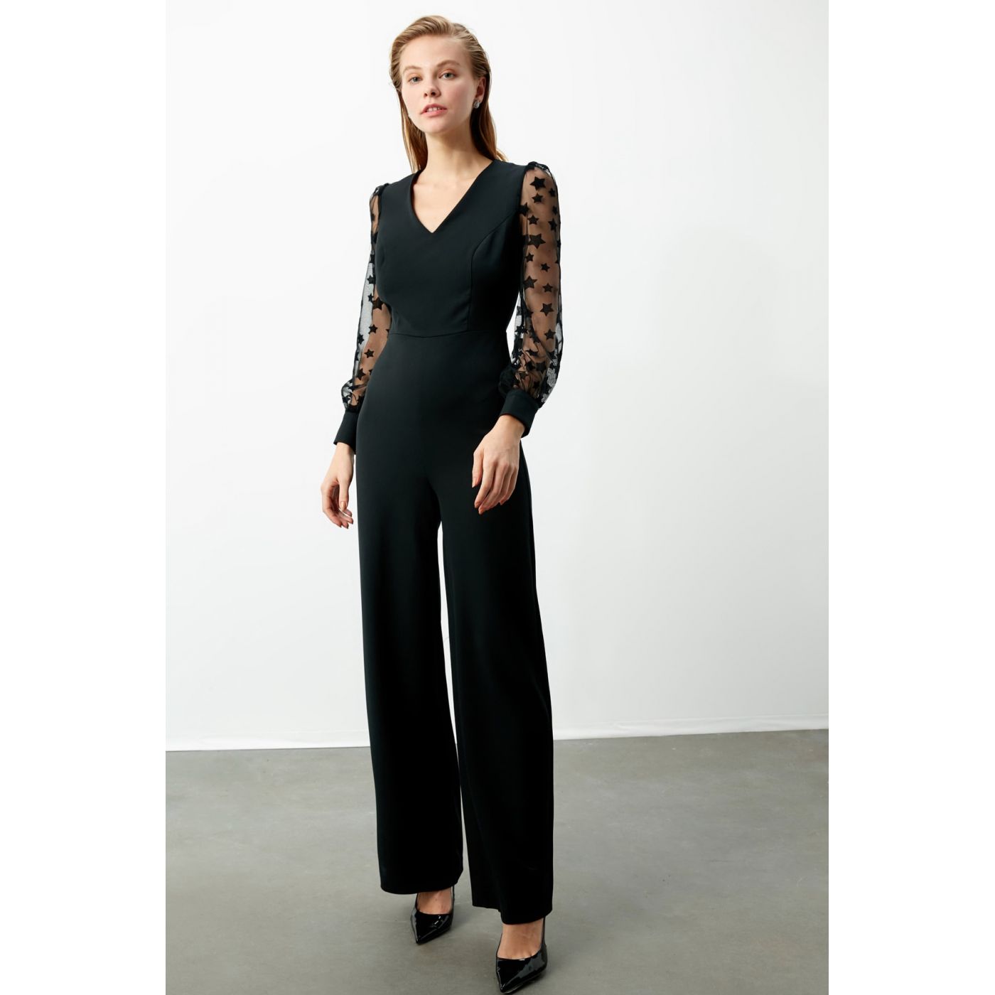 Trendyol Black Sleeve Detailed Jumpsuit
