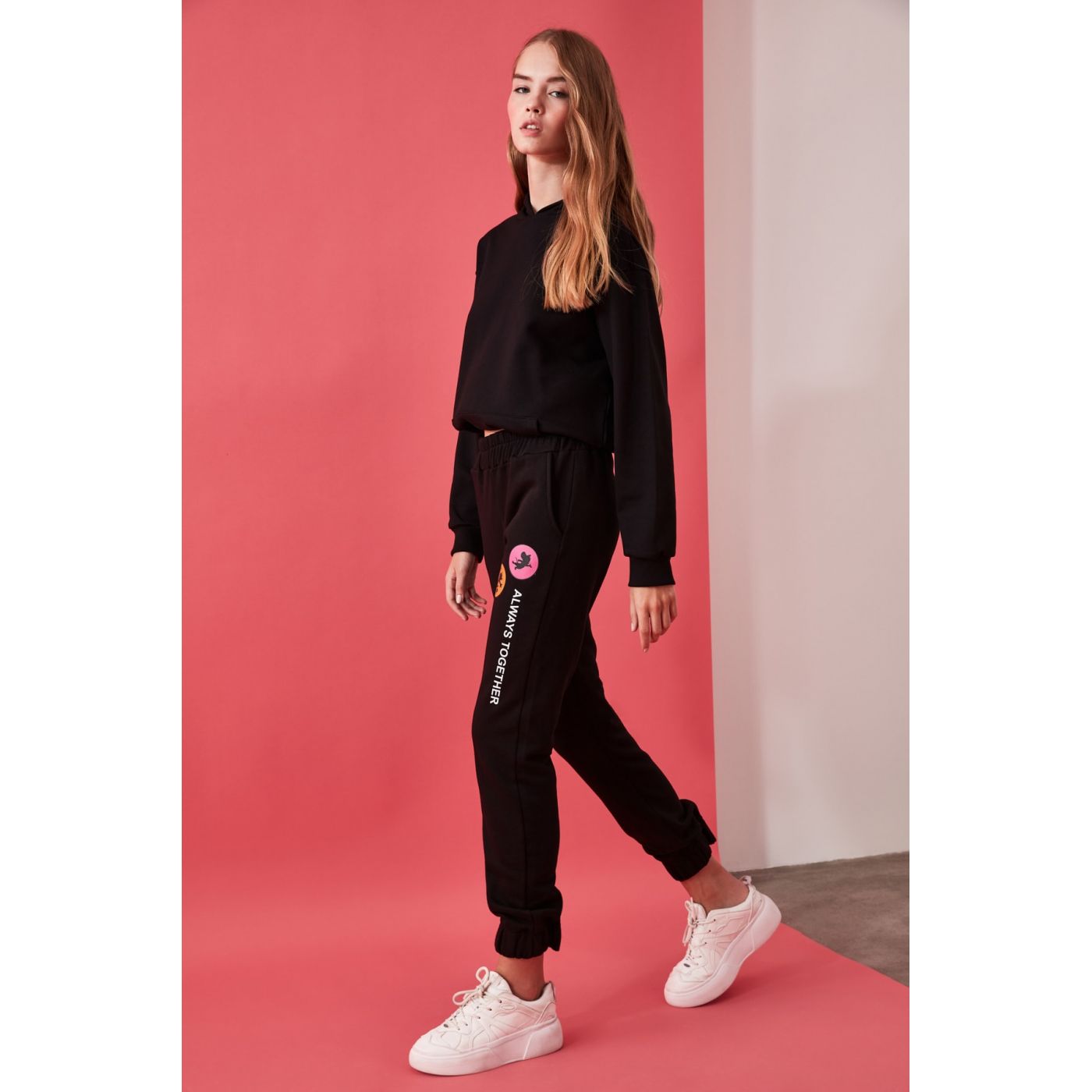 Trendyol Black Tom & Jerry Licensed Printed Basic Jogger Knitted Tracksuit bottom