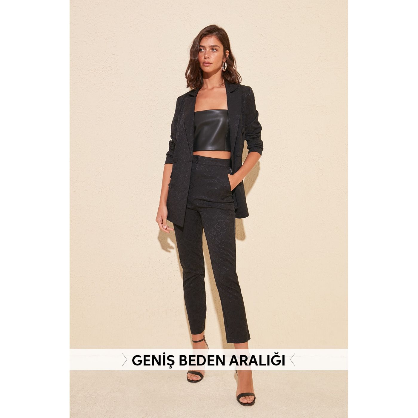 Trendyol Black Jacquard Pants