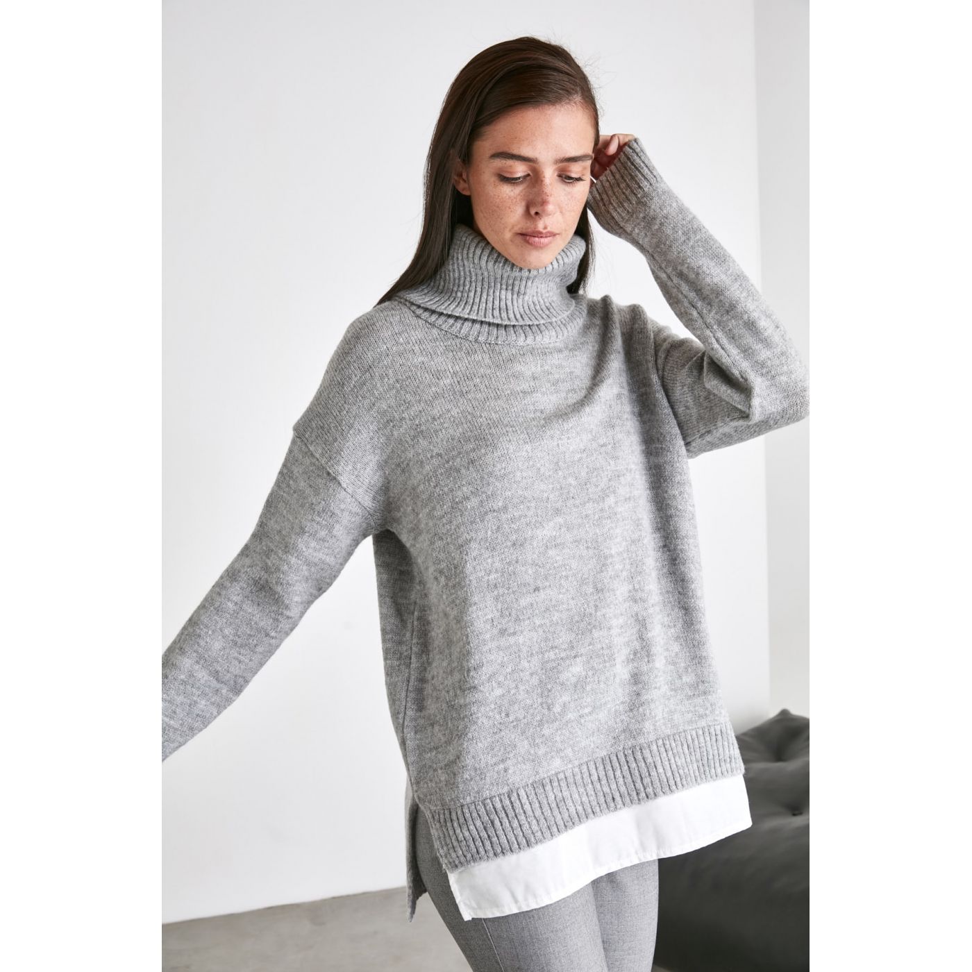 Trendyol Grey Throat Knitwear Sweater