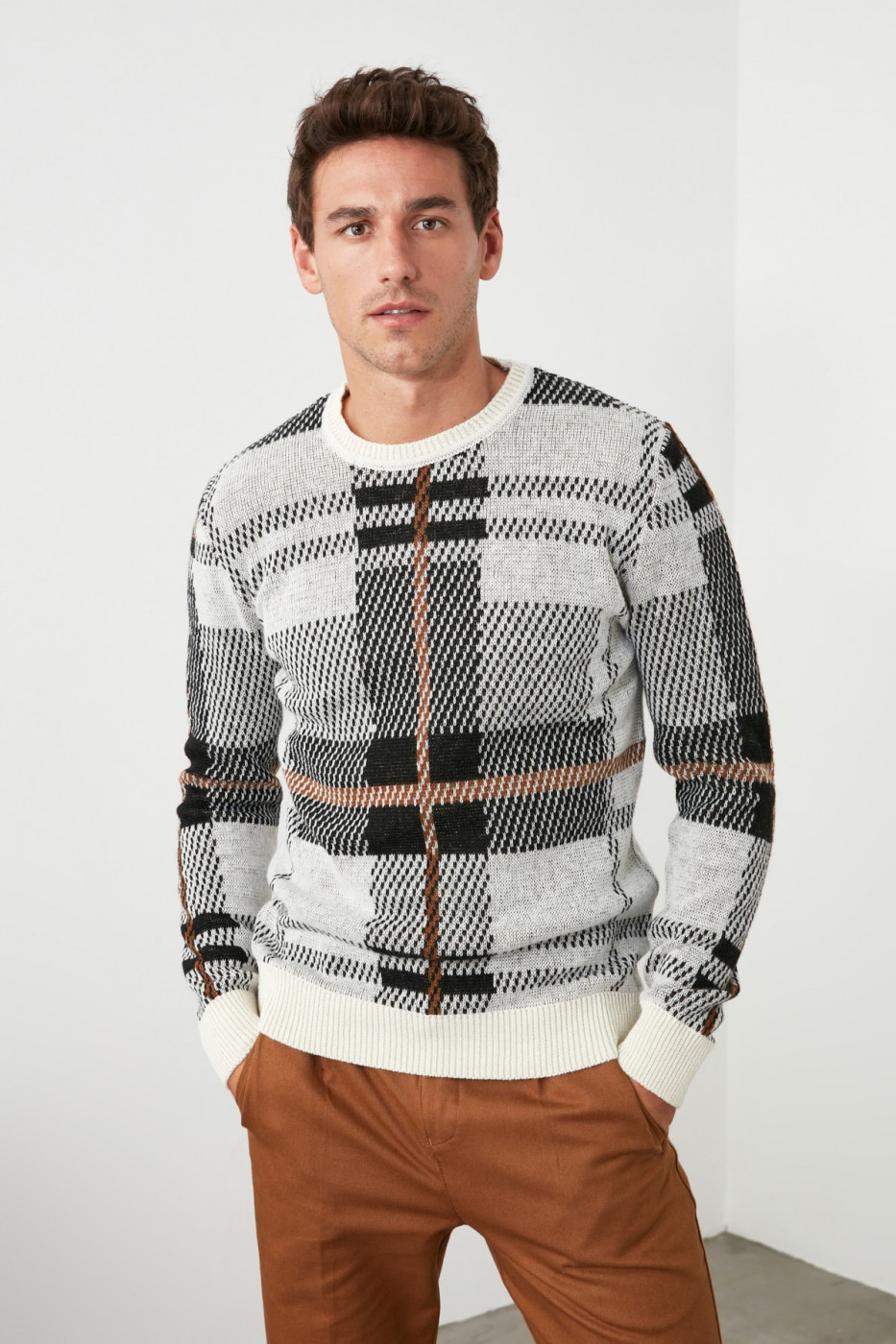 Trendyol Ekru Men's Bicycle Collar Plaid Knitwear Sweater
