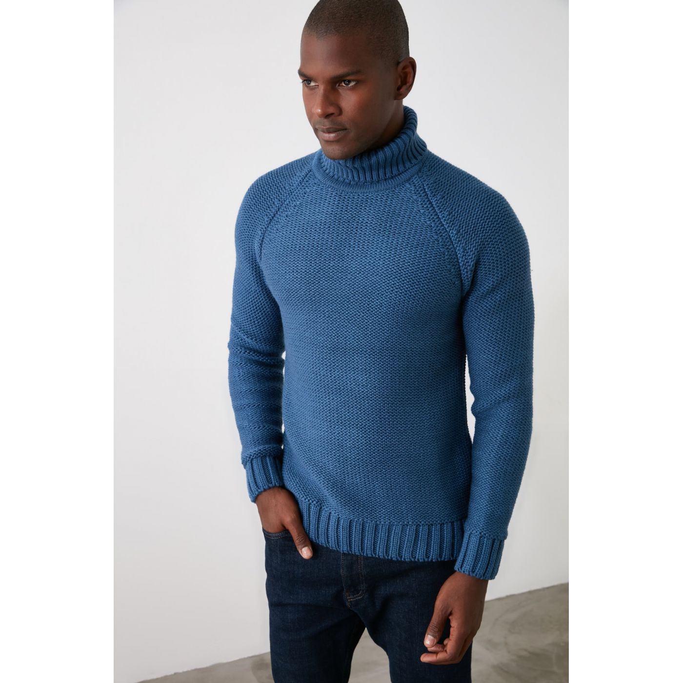 Trendyol Blue Male Turtleneck Knitwear Sweater