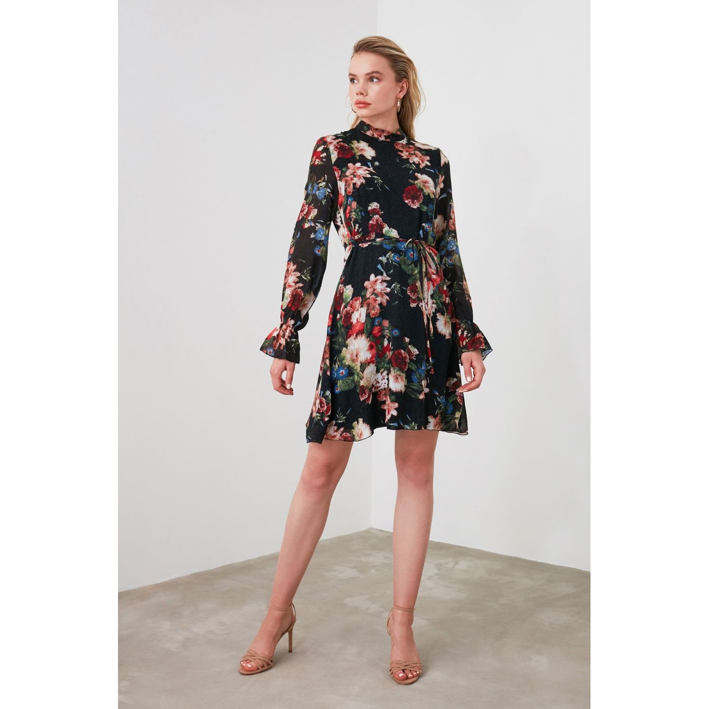 Trendyol Black Beltflower Dress