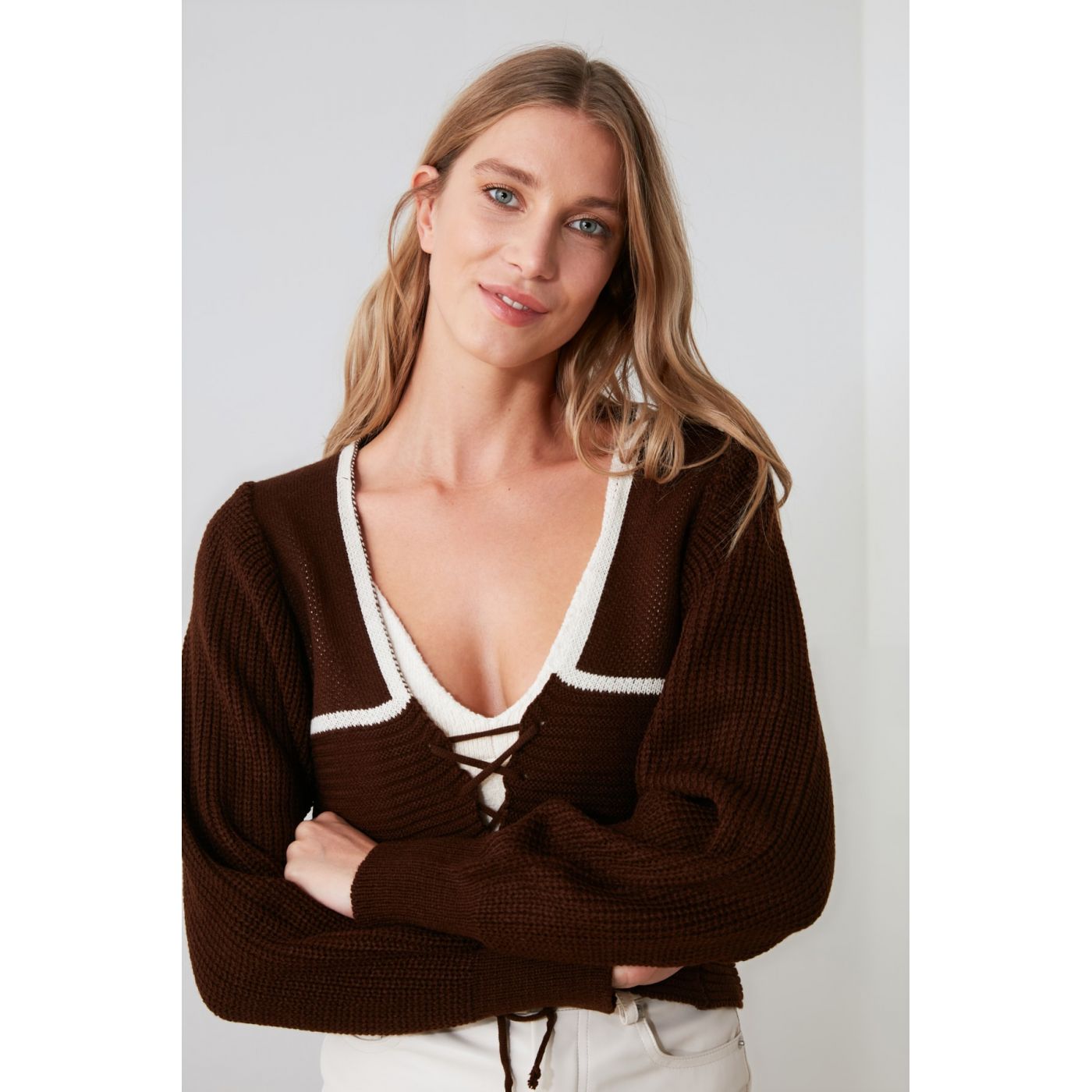 Trendyol Knitwear Sweater with Brown Binding Detail