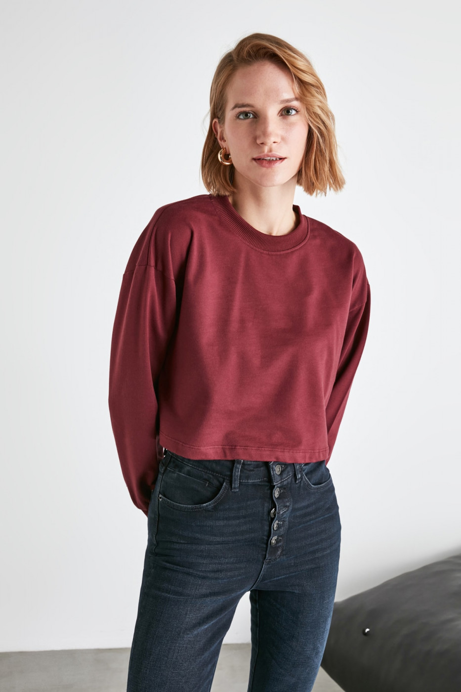 Trendyol Burgundy Back Printed Crop Knitted Sweatshirt