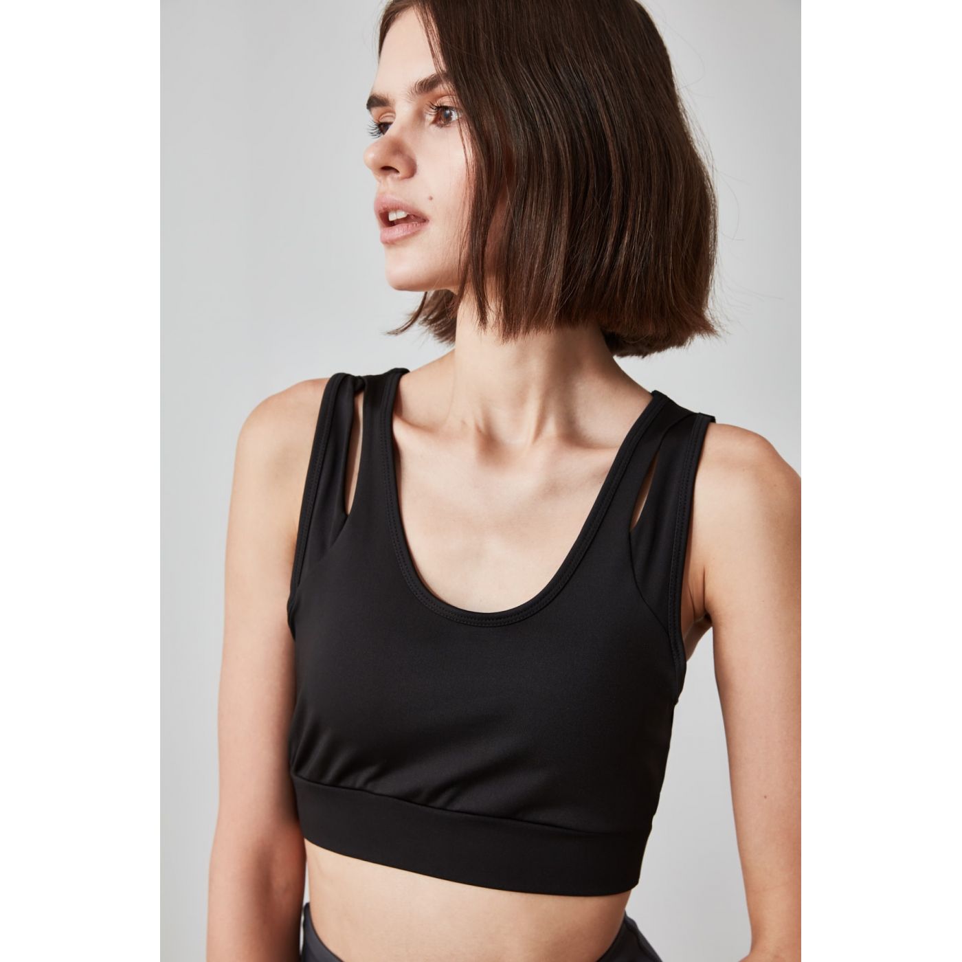 Trendyol Black Backed and Strap Detailed Sports Bra