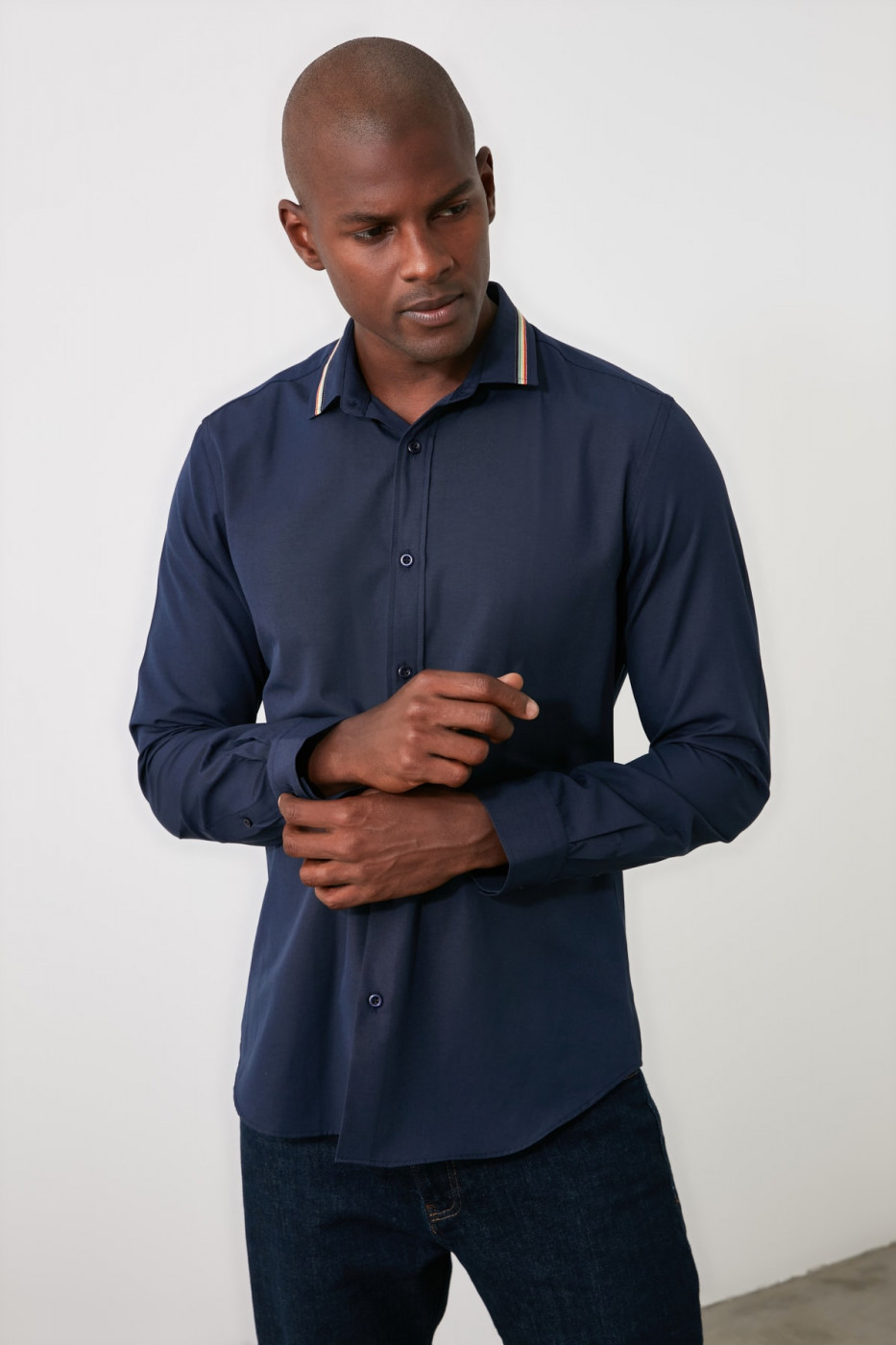 Trendyol Slim Fit Shirt with Navy Men's Neckline Stripe
