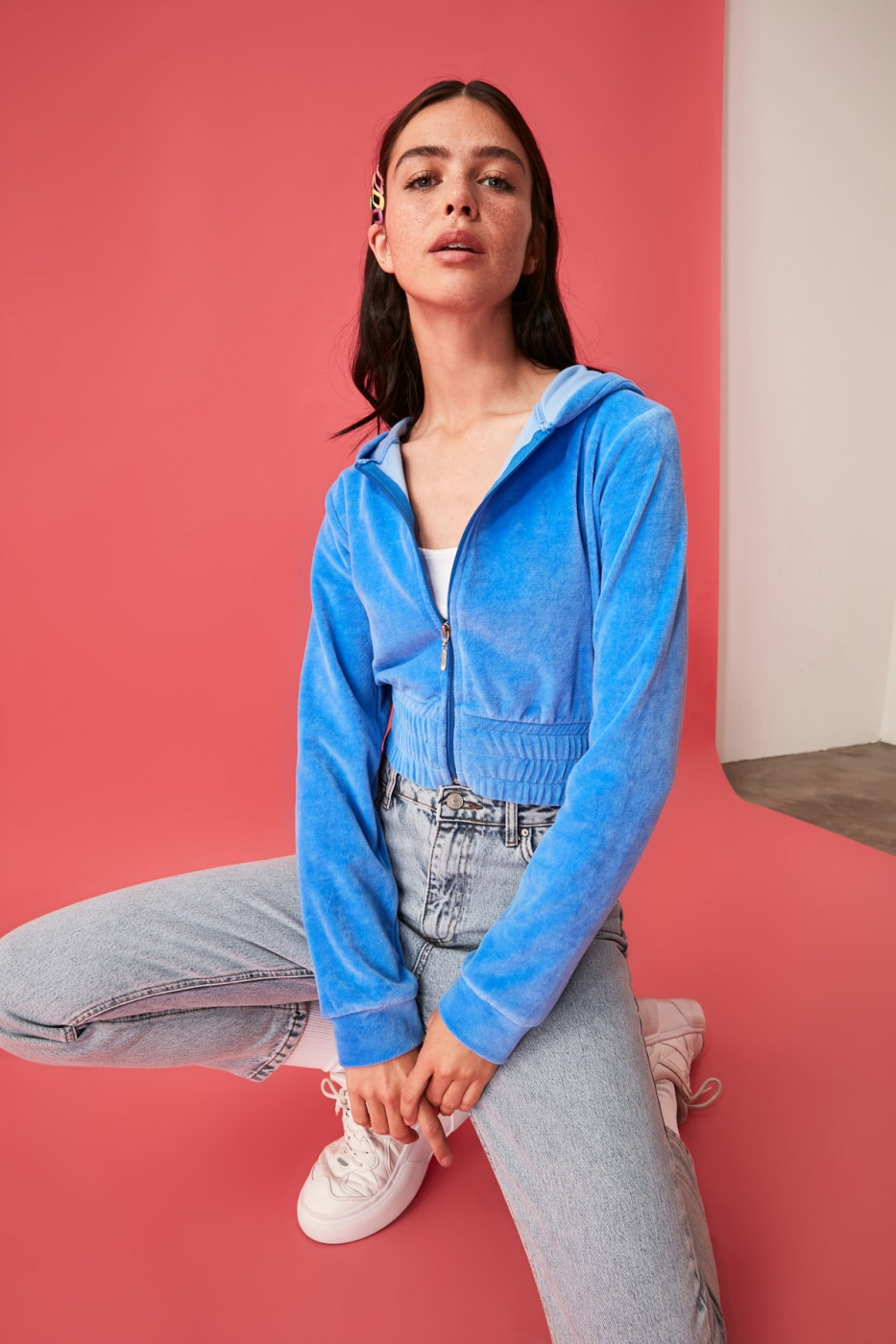 Trendyol Knitted Sweatshirt with Blue Velvet Zipper
