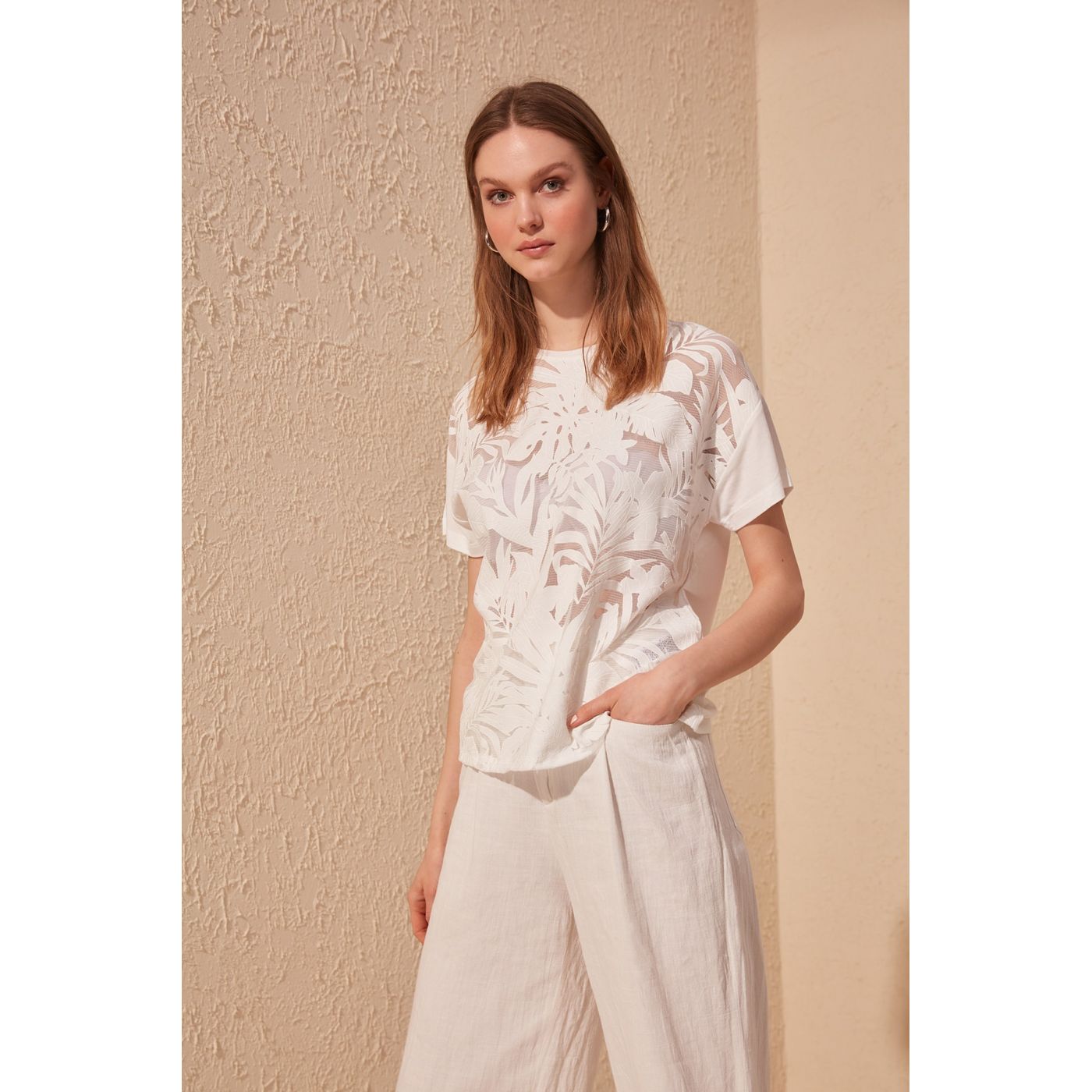 Trendyol White transparent detailed knitted blouse