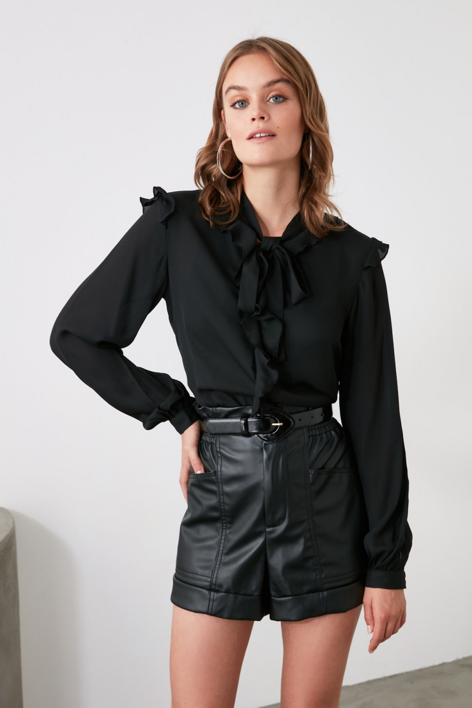 Trendyol Black Collar Fastening Blouse