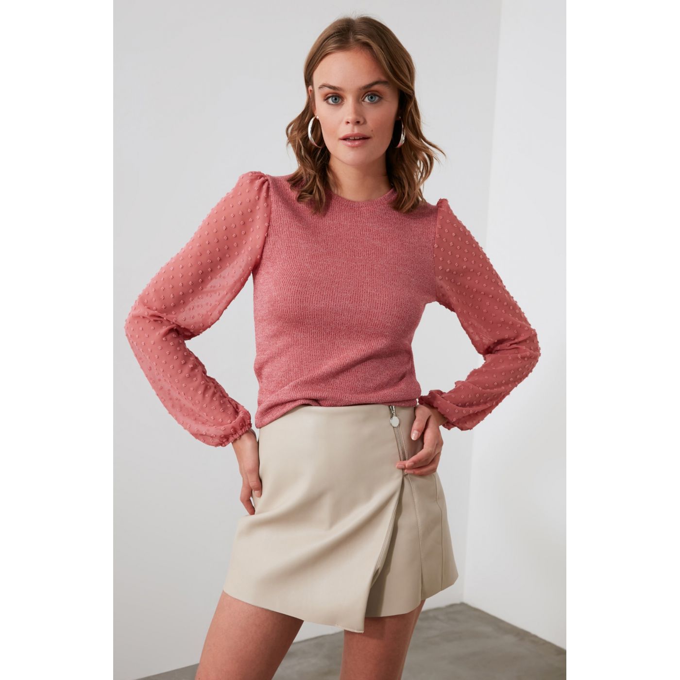 Trendyol Rose Dry Glitter Knitted Blouse