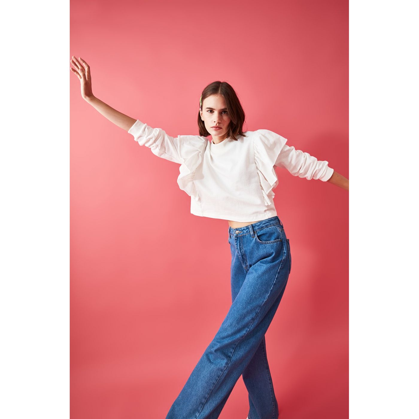 Trendyol Ekru Ruffle Crop Knitted Sweatshirt