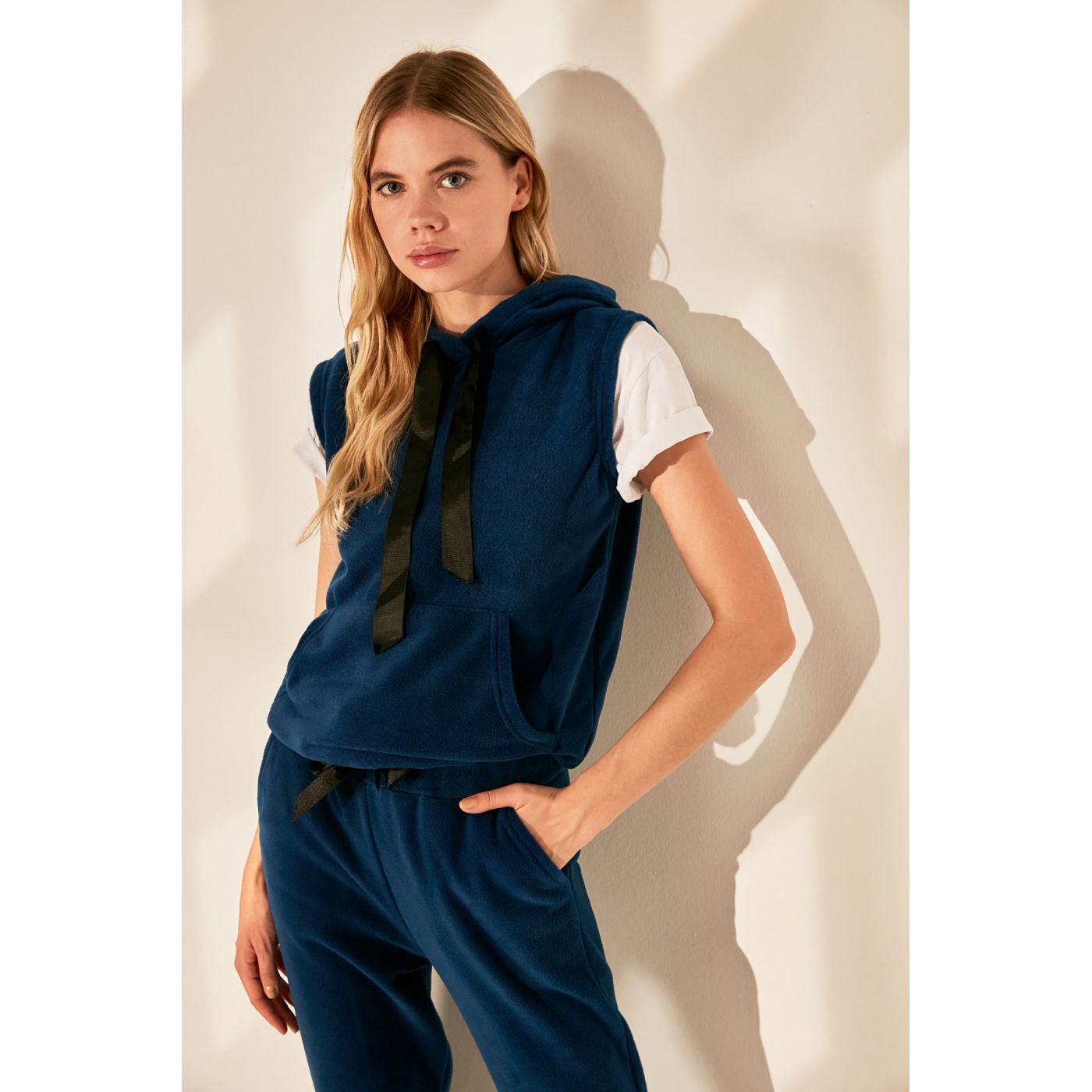Trendyol Sleeveless Polar Knitting Sweatshirt WITH Navy Basic Hoodie