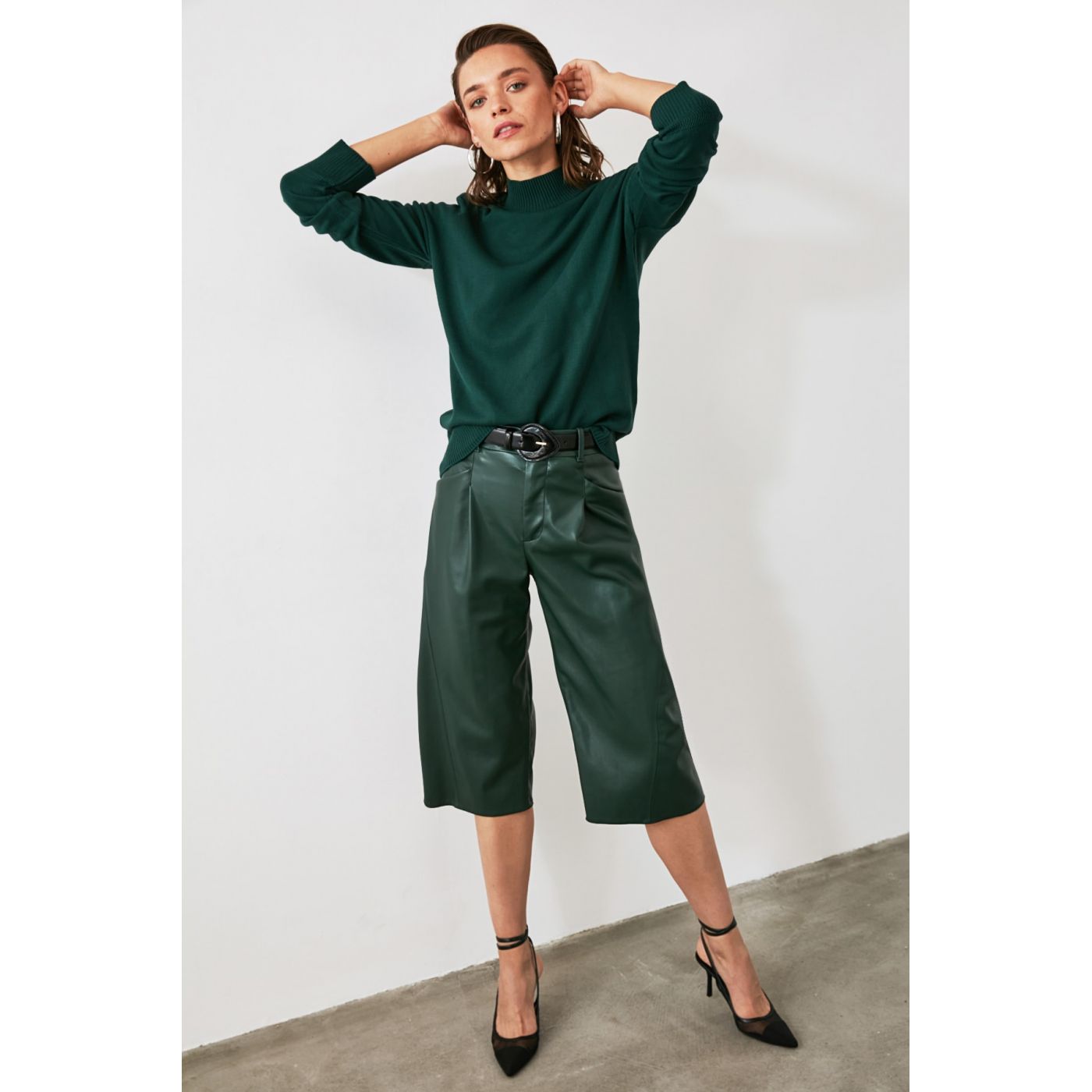 Trendyol Emerald Green Upright Collar KnitSweater