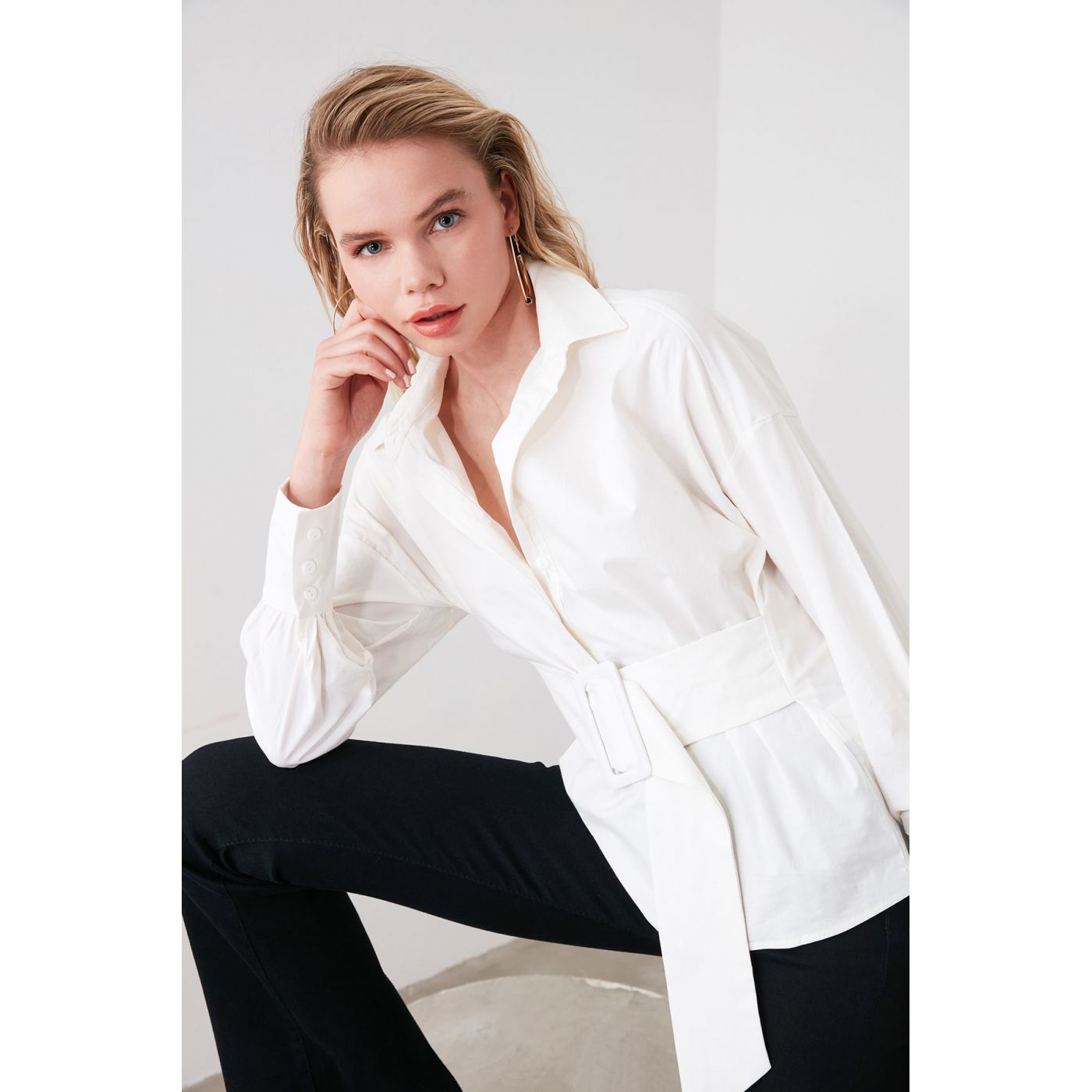 Trendyol White BeltEd Shirt