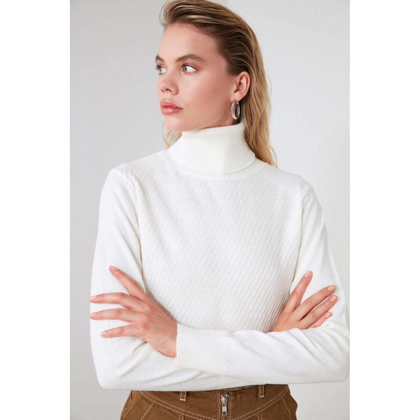 Trendyol Ekru Turtleneck Knit Sweater