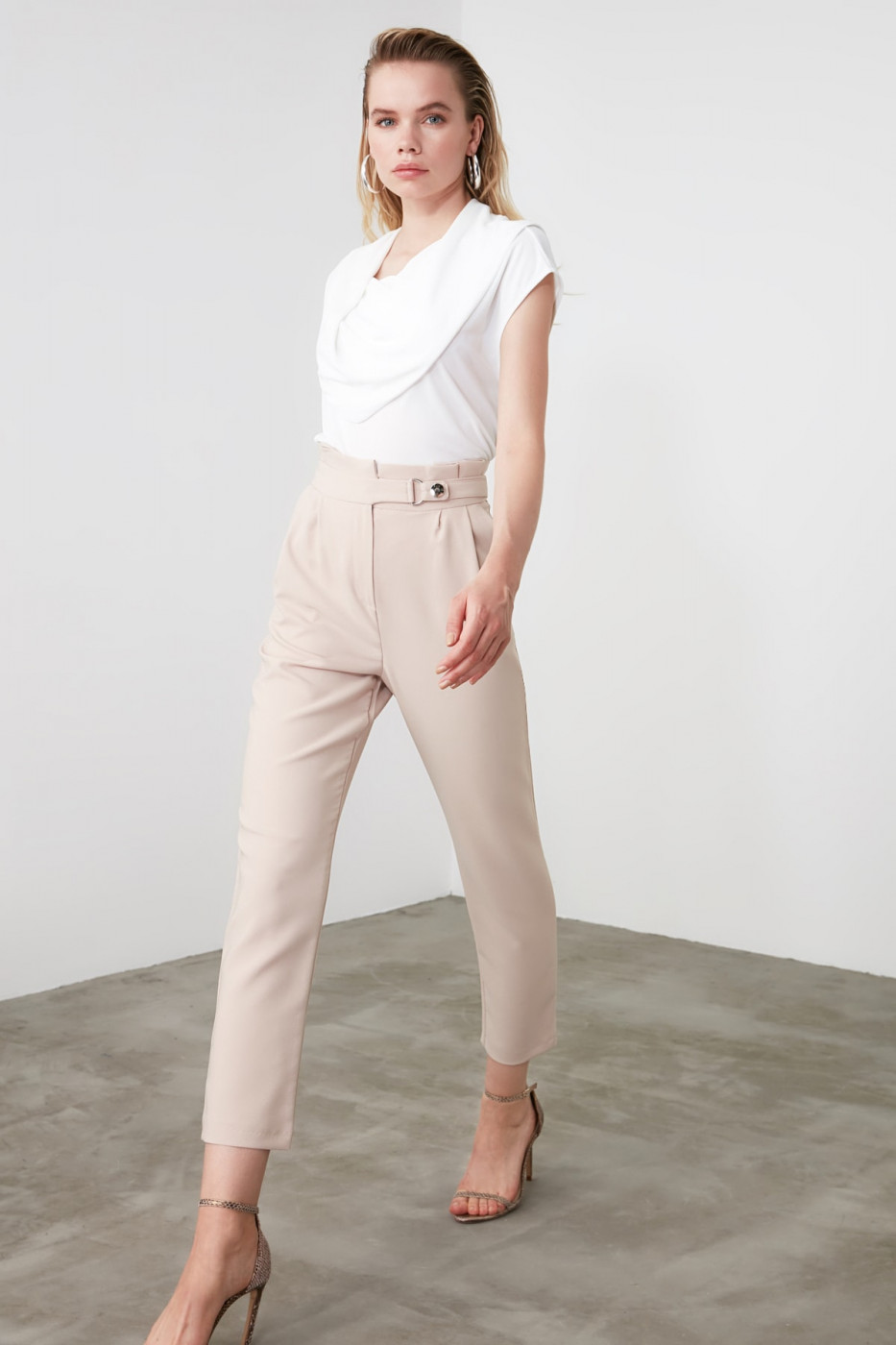 Naiste püksid Trendyol Stud Pants
