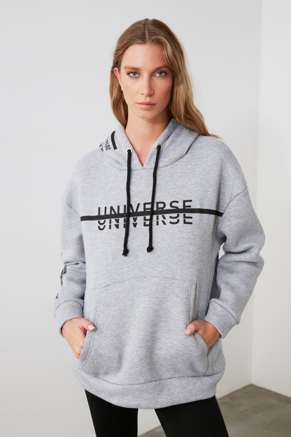 Trendyol Grey Printed Hooded Oversize Knitted Sweatshirt