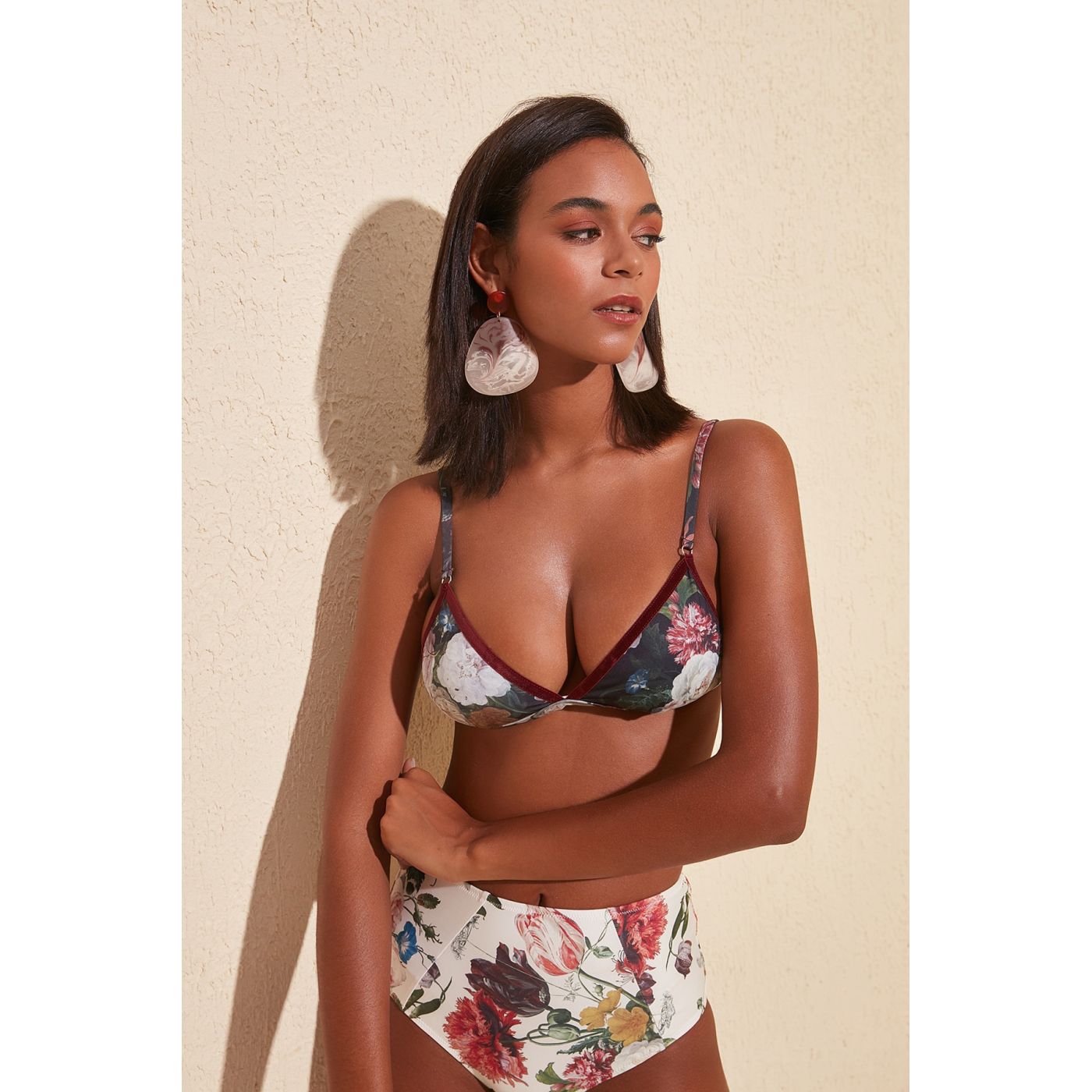 Bikiinirinnahoidja Trendyol Floral Patterned