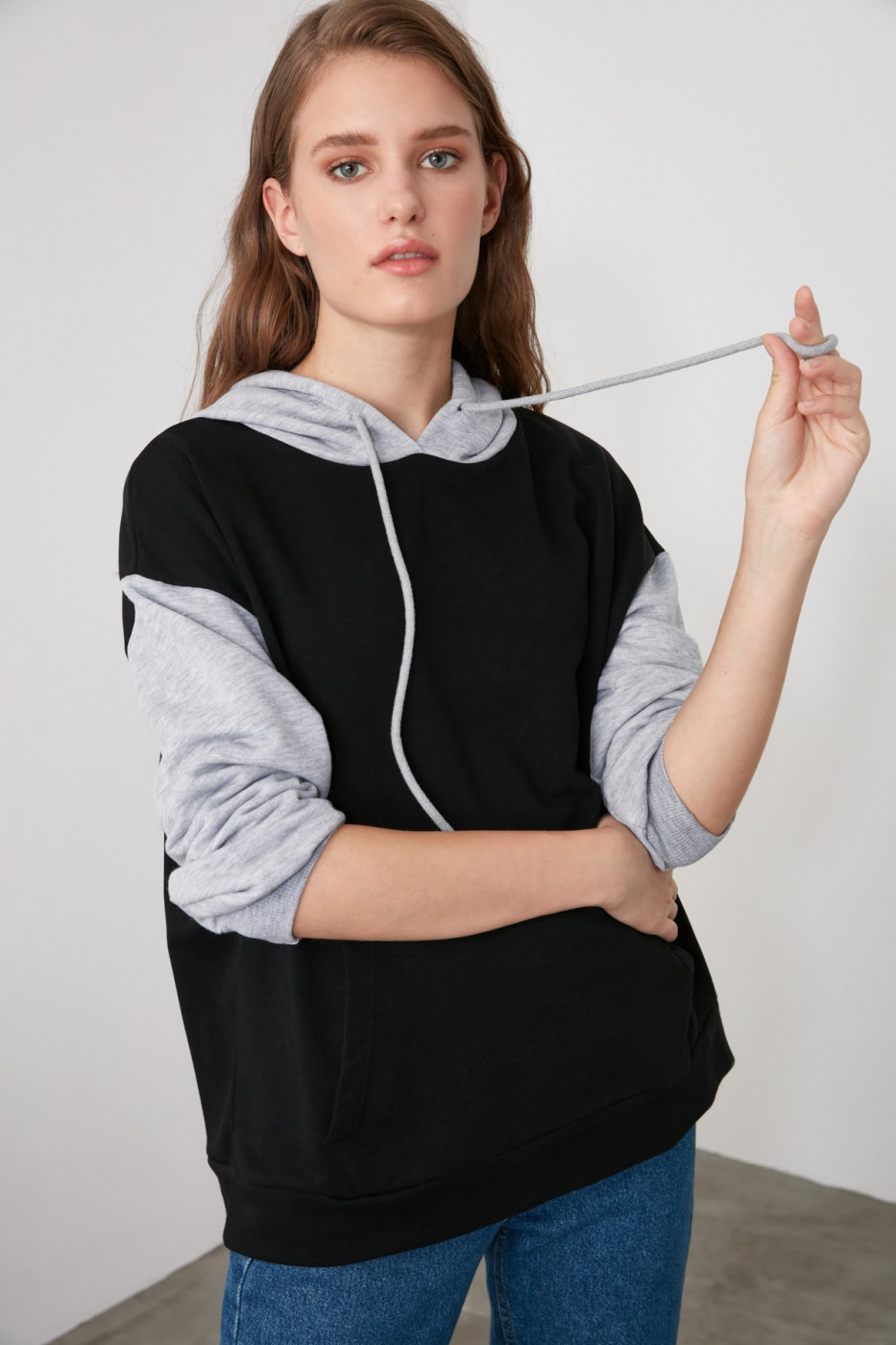 Trendyol Black Blocked Oversize Knitted Sweatshirt