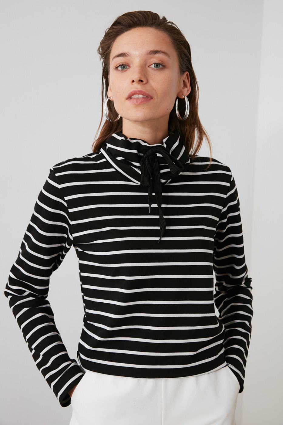 Naiste dressipluus Women's sweatshirt Collar
