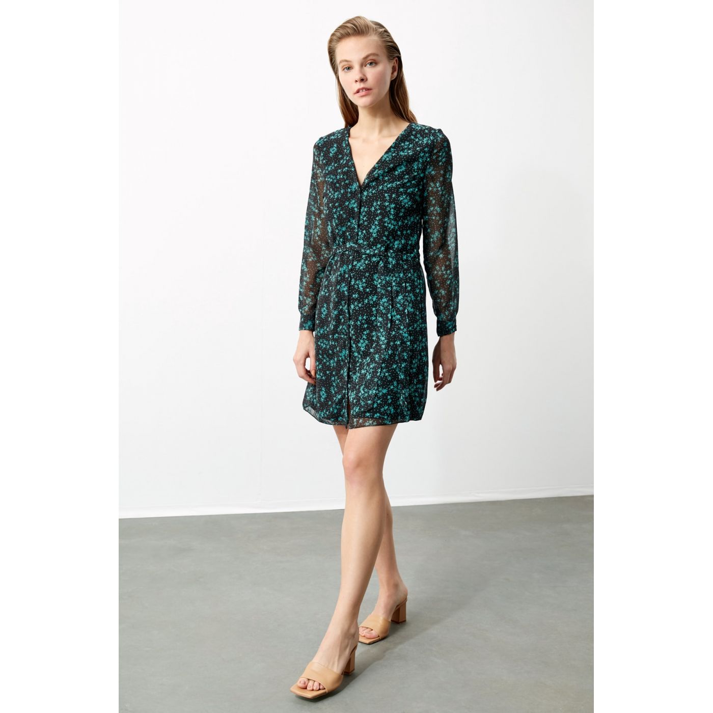 Trendyol Black Belted Floral Patterned Dress